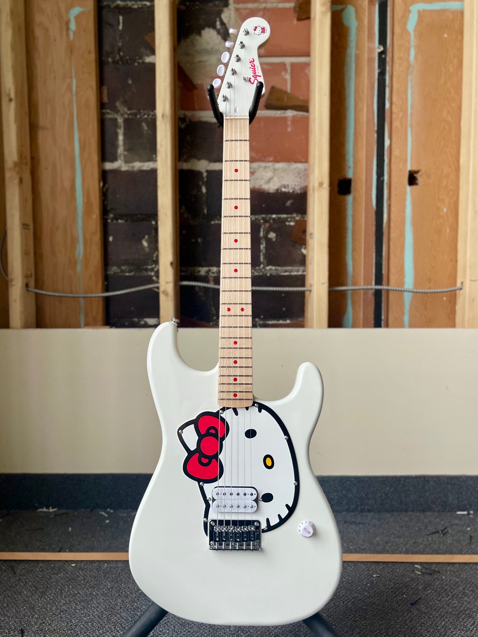 Squier Hello Kitty Stratocaster, White