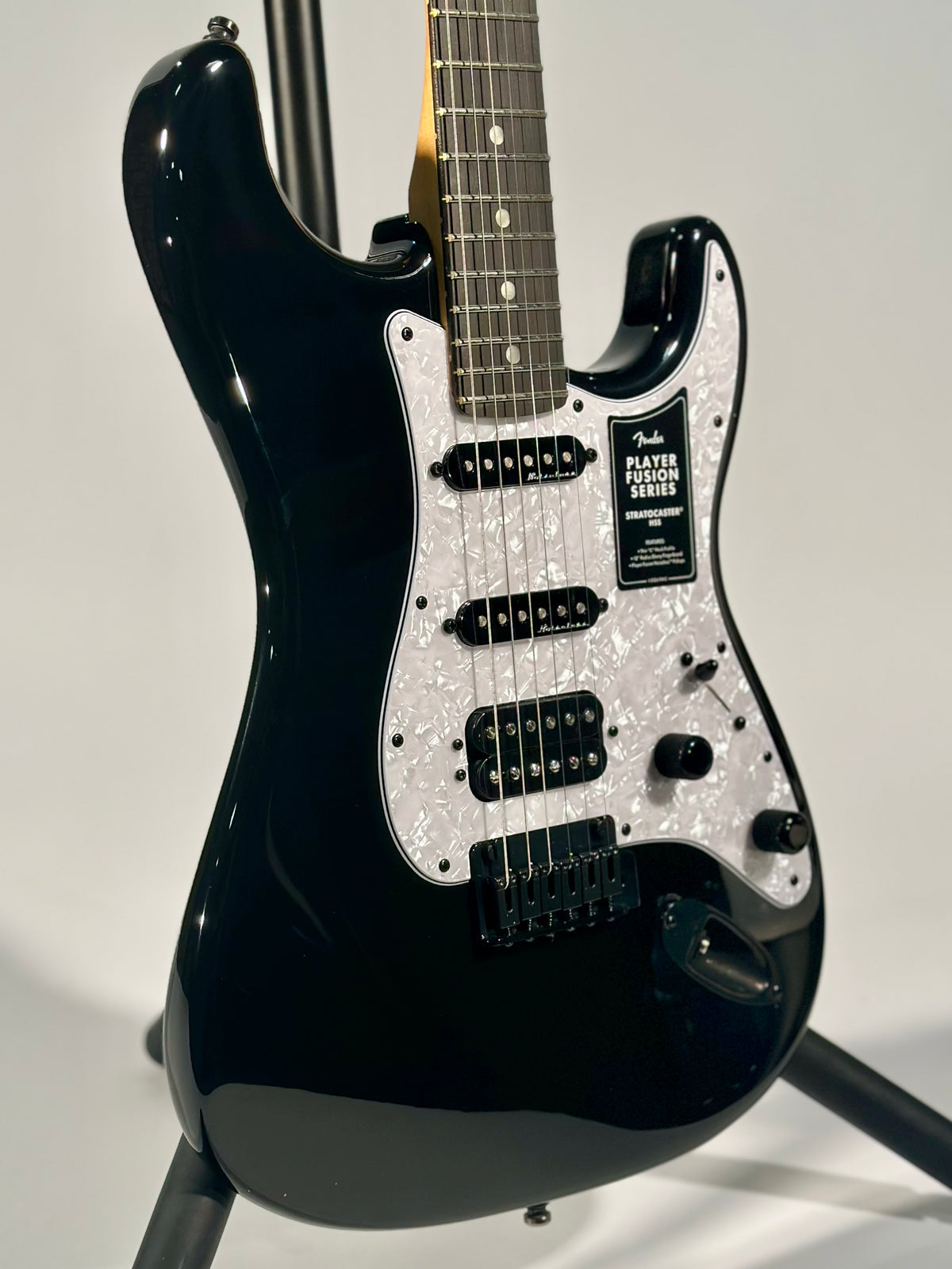 Fender Limited Edition Player Fusion Stratocaster HSS, Black