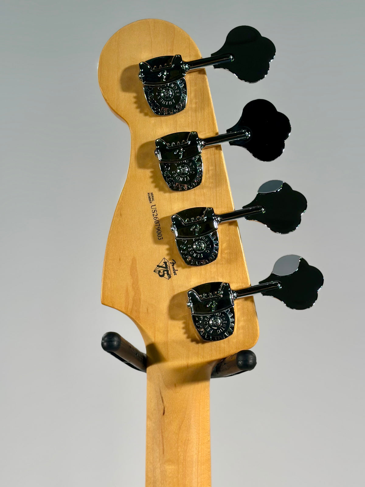 Fender American Professional Precision Bass, Olympic White