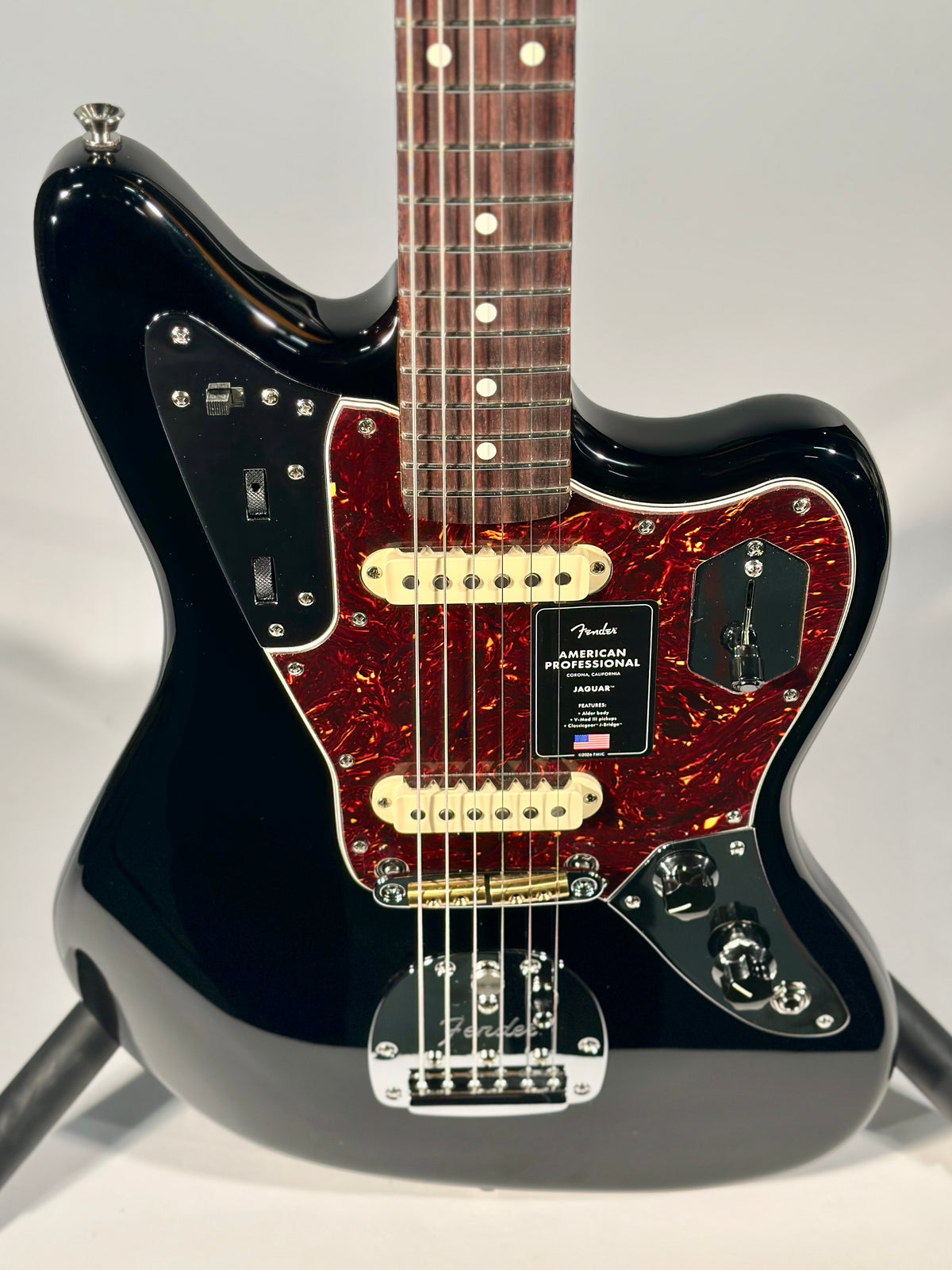 Fender American Professional Jaguar, Black (Finish Flaw)