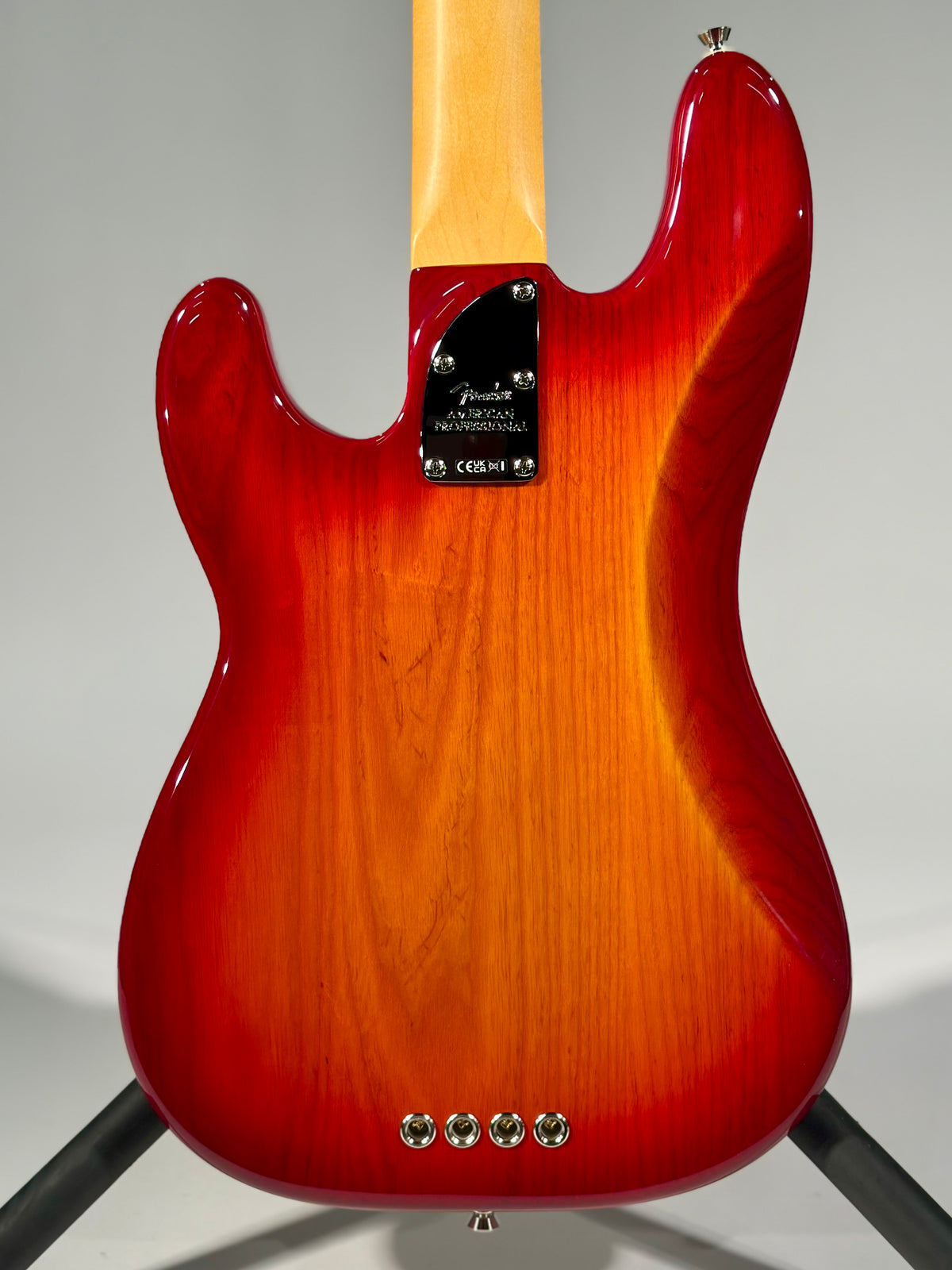 Fender American Professional Precision Bass, Aged Cherry Burst