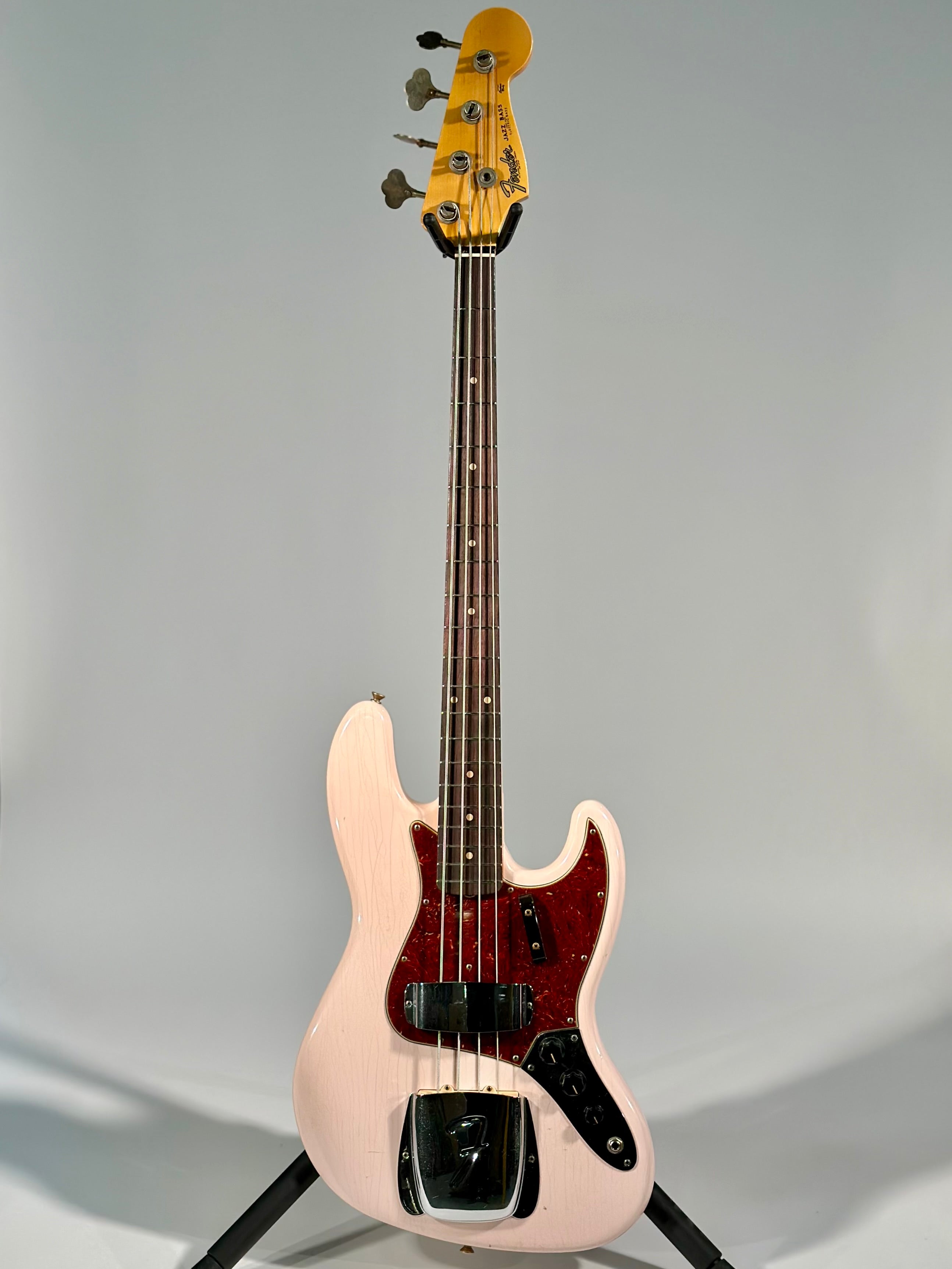 Fender Custom Shop 1964 Jazz Bass Journeyman Relic, Flash Pink/Olympic White
