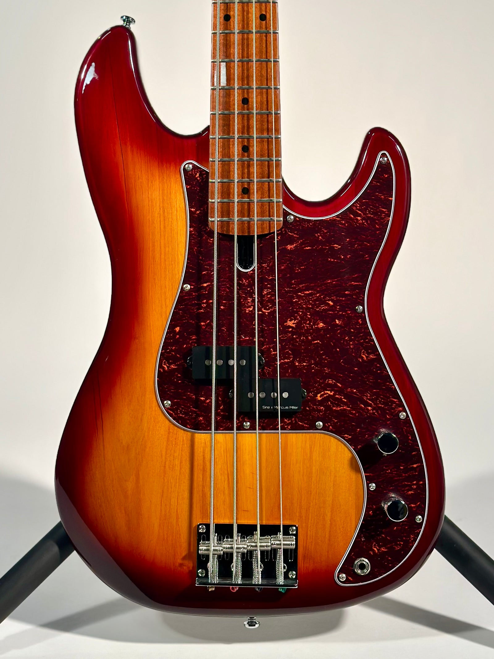 Sire Marcus Miller P5, Tobacco Sunburst