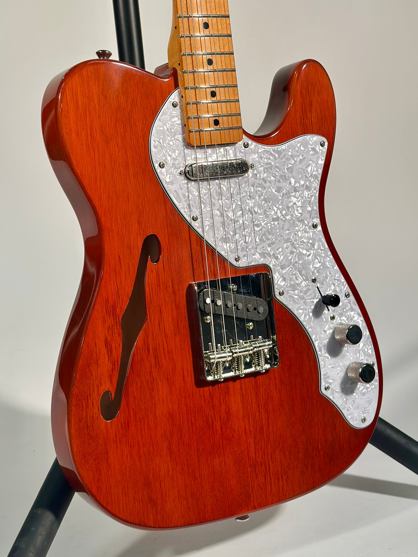 Squier Classic Vibe '60s Telecaster Thinline, Maple Fingerboard, Natural