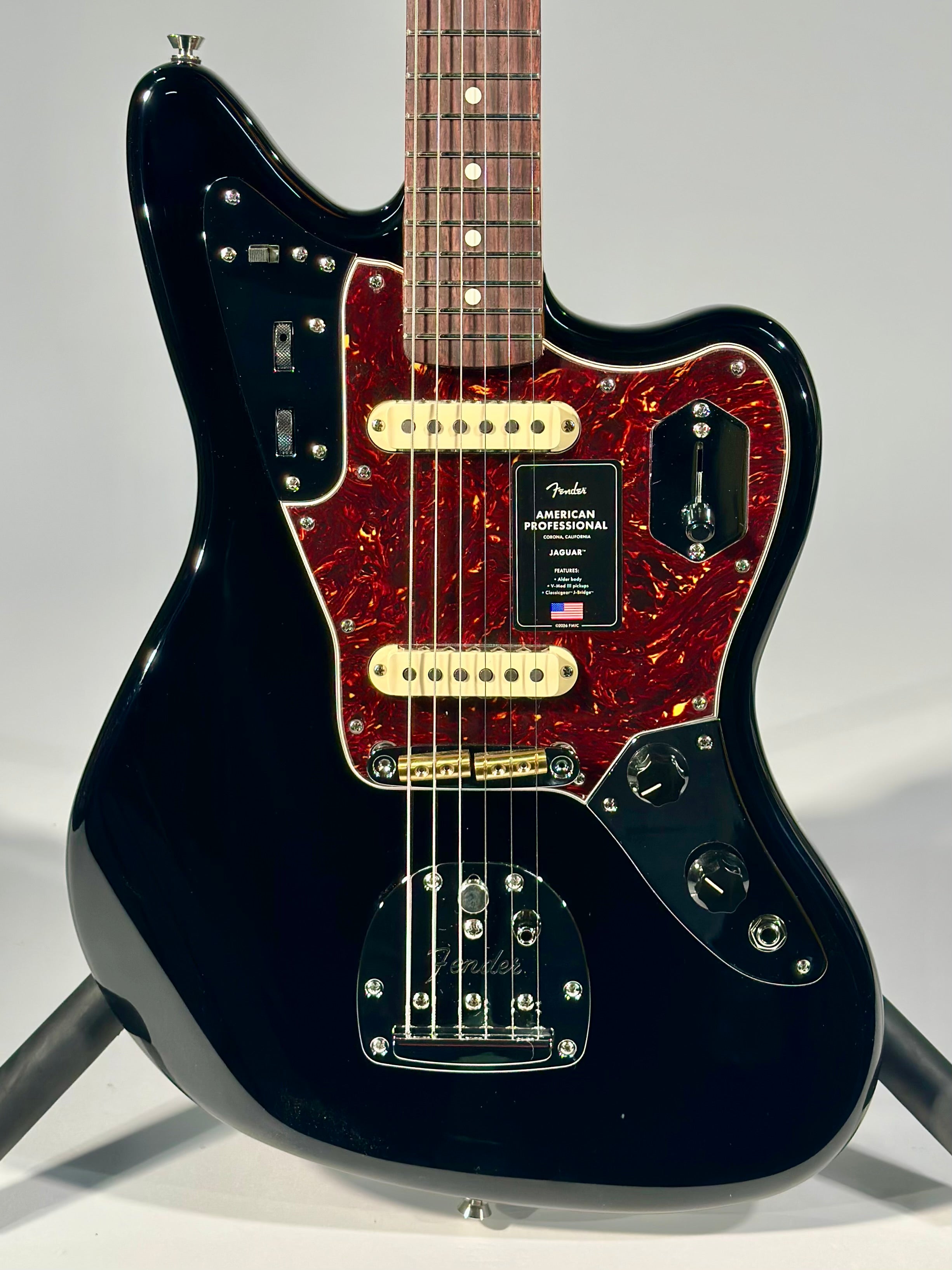 Fender American Professional Jaguar, Black (Finish Flaw)