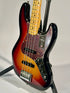 Fender American Professional Jazz Bass, 3-Color Sunburst