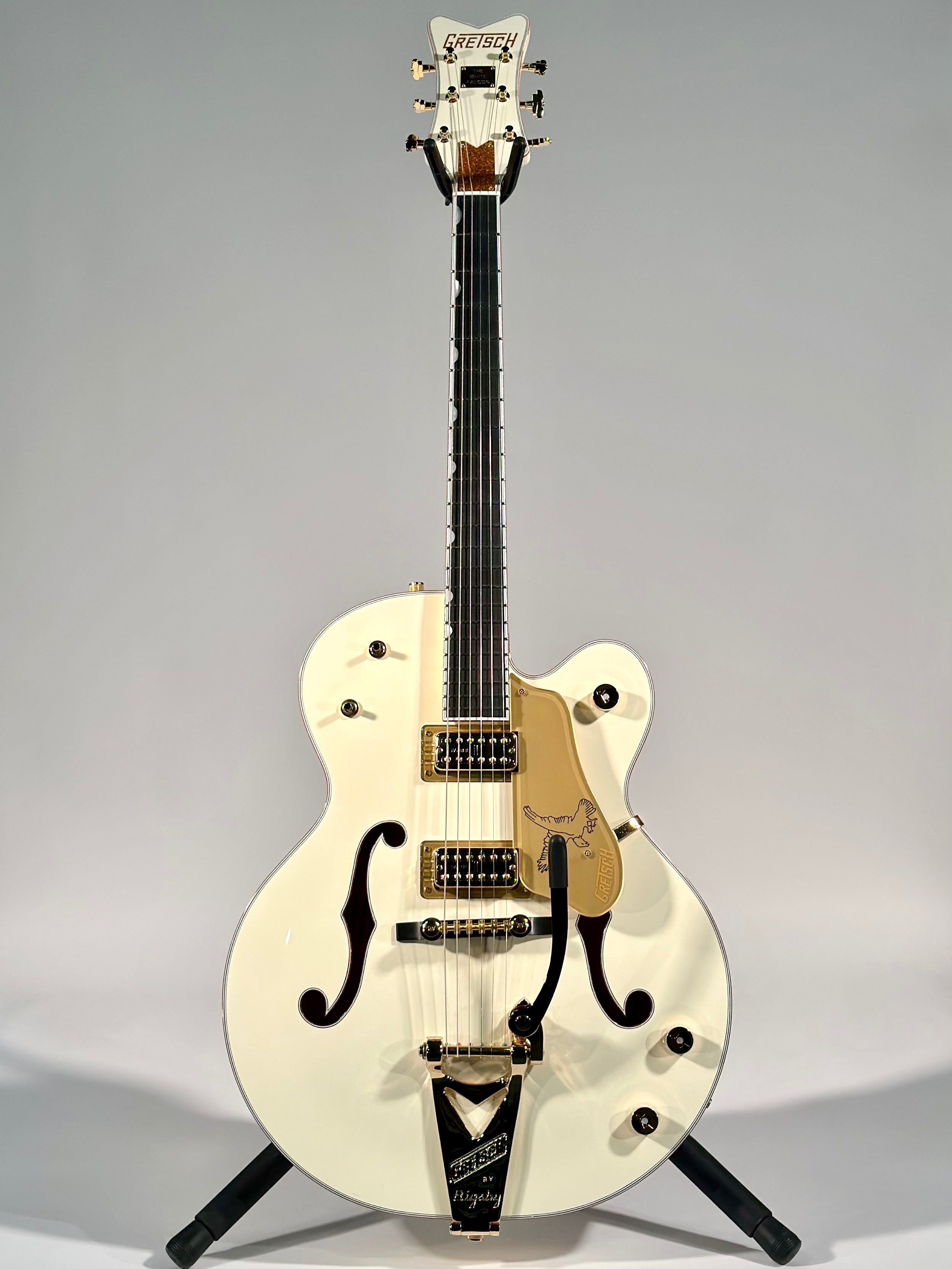 Gretsch G6136T-59GE Vintage Select Edition '59 Falcon with Bigsby, TV Jones, Vintage White Lacquer