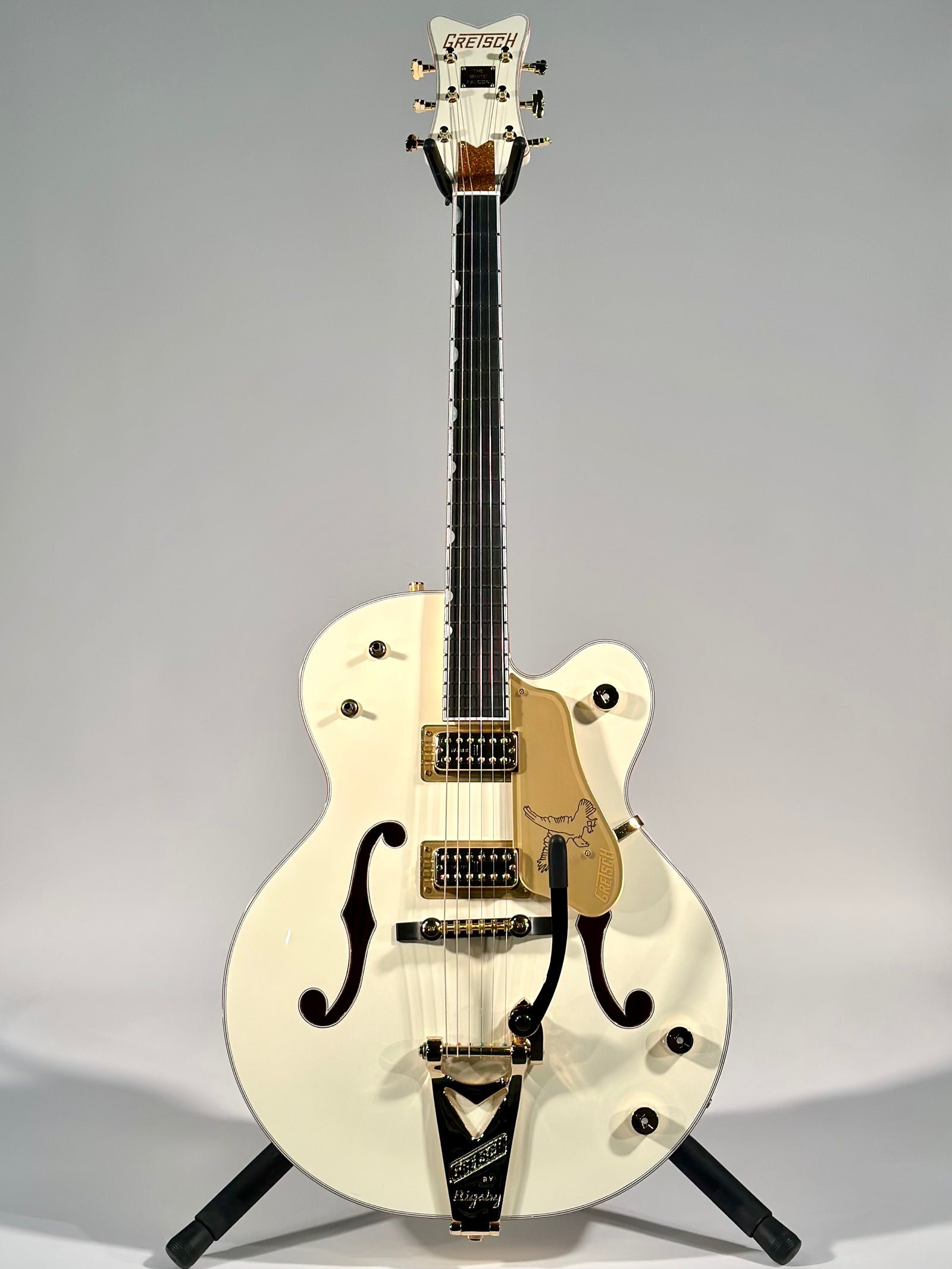 Gretsch G6136T-59GE Vintage Select Edition '59 Falcon with Bigsby, TV Jones, Vintage White Lacquer