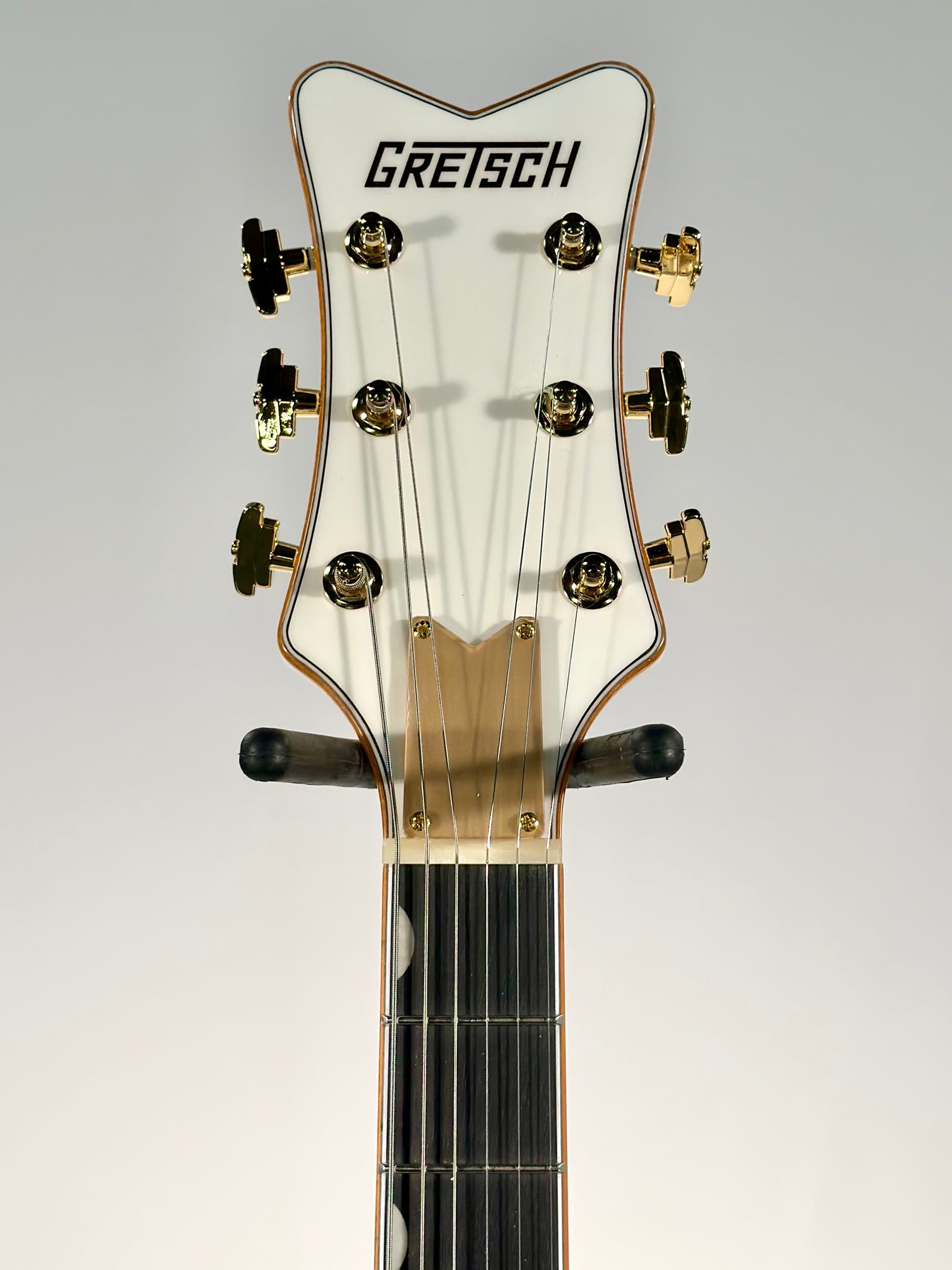 Gretsch Synchromatic Falcon Hollow Body Single-Cut with Bigsby, Snowcrest White