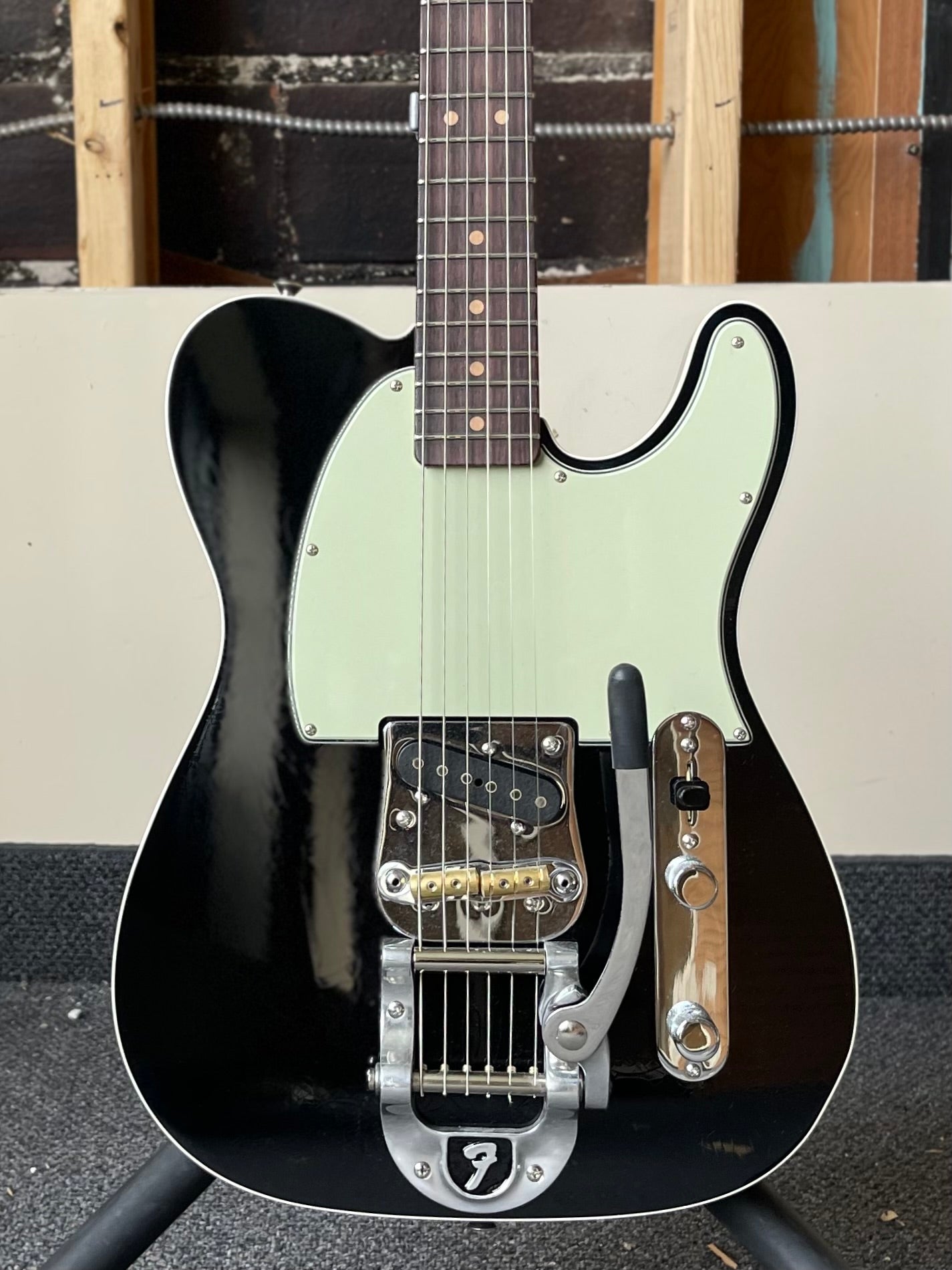 Fender Custom Shop 1963 Esquire Custom Bigsby DLX Closet Classic, Rosewood Fingerboard, Black