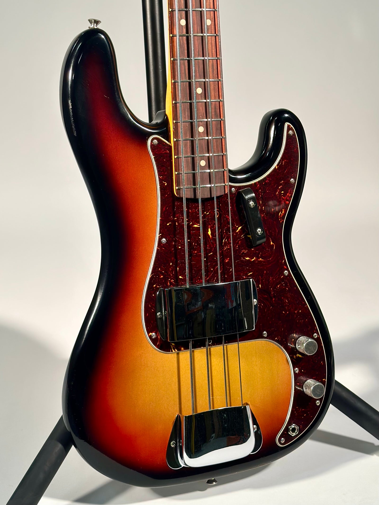 Fender James Jamerson '62 Precision Bass, 3-Tone Sunburst