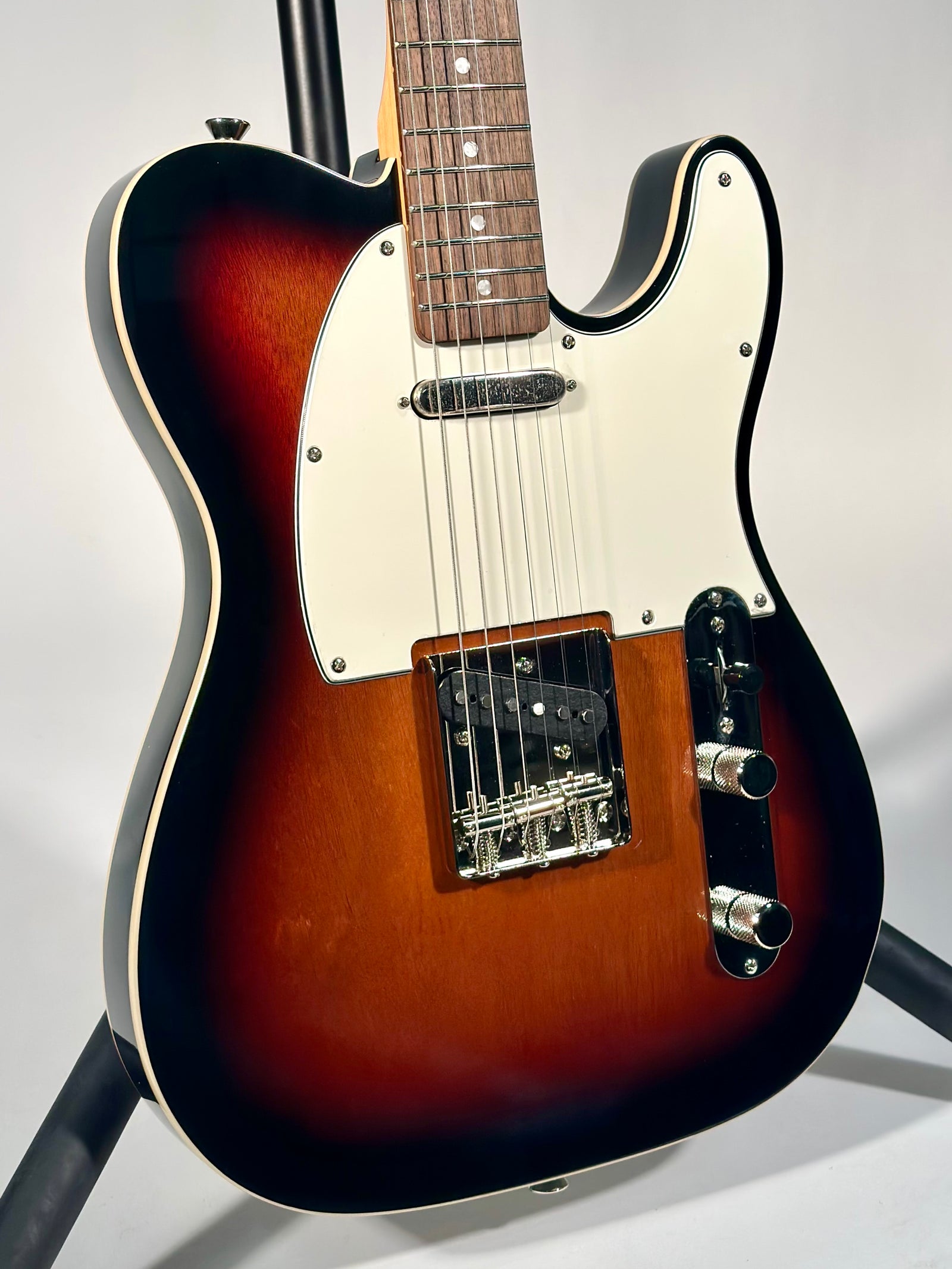 Squier Classic Vibe '60s Custom Telecaster, 3-Tone Sunburst