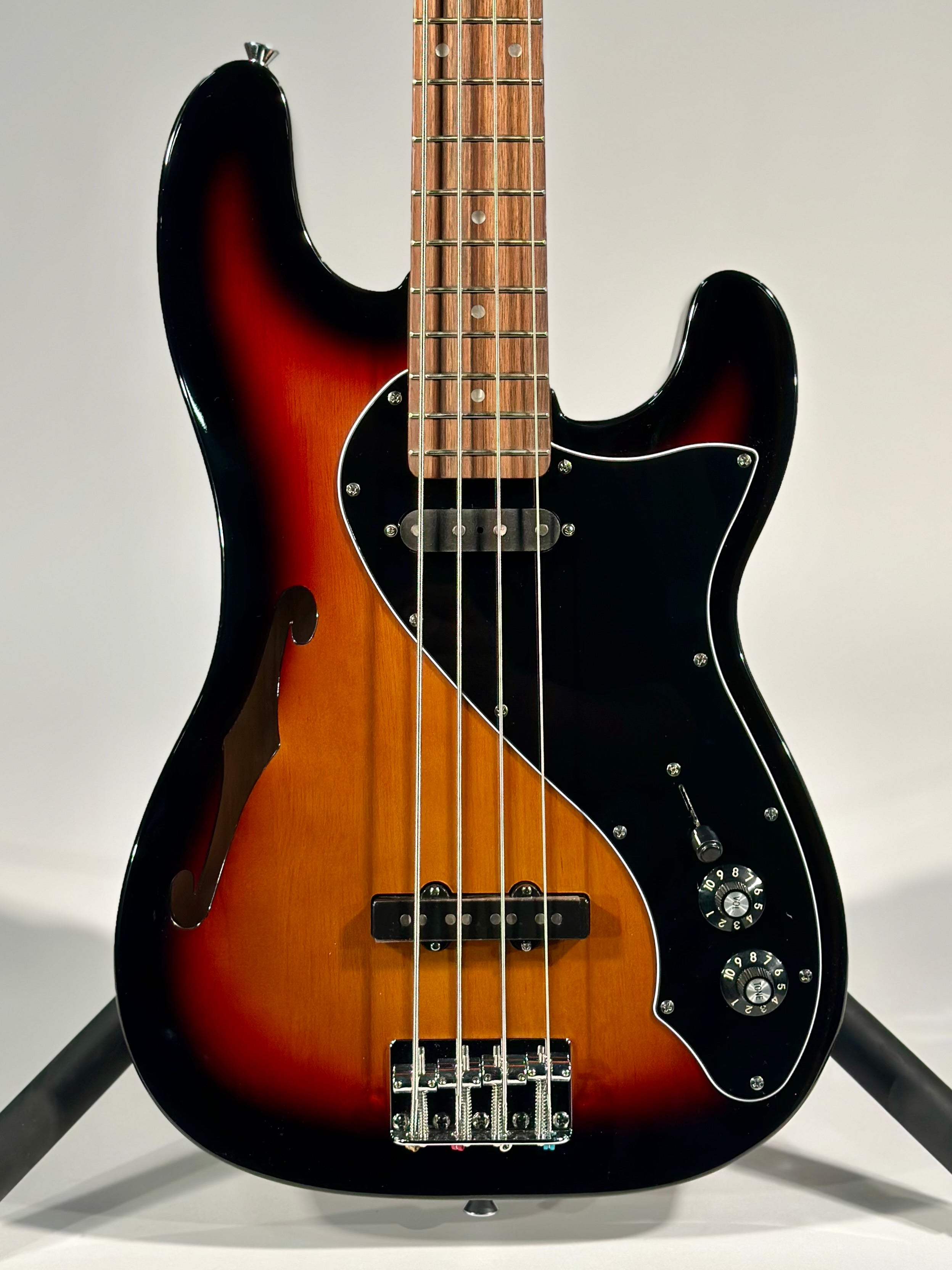 Squier Paranormal Precision Bass Thinline SJ, 3-Color Sunburst