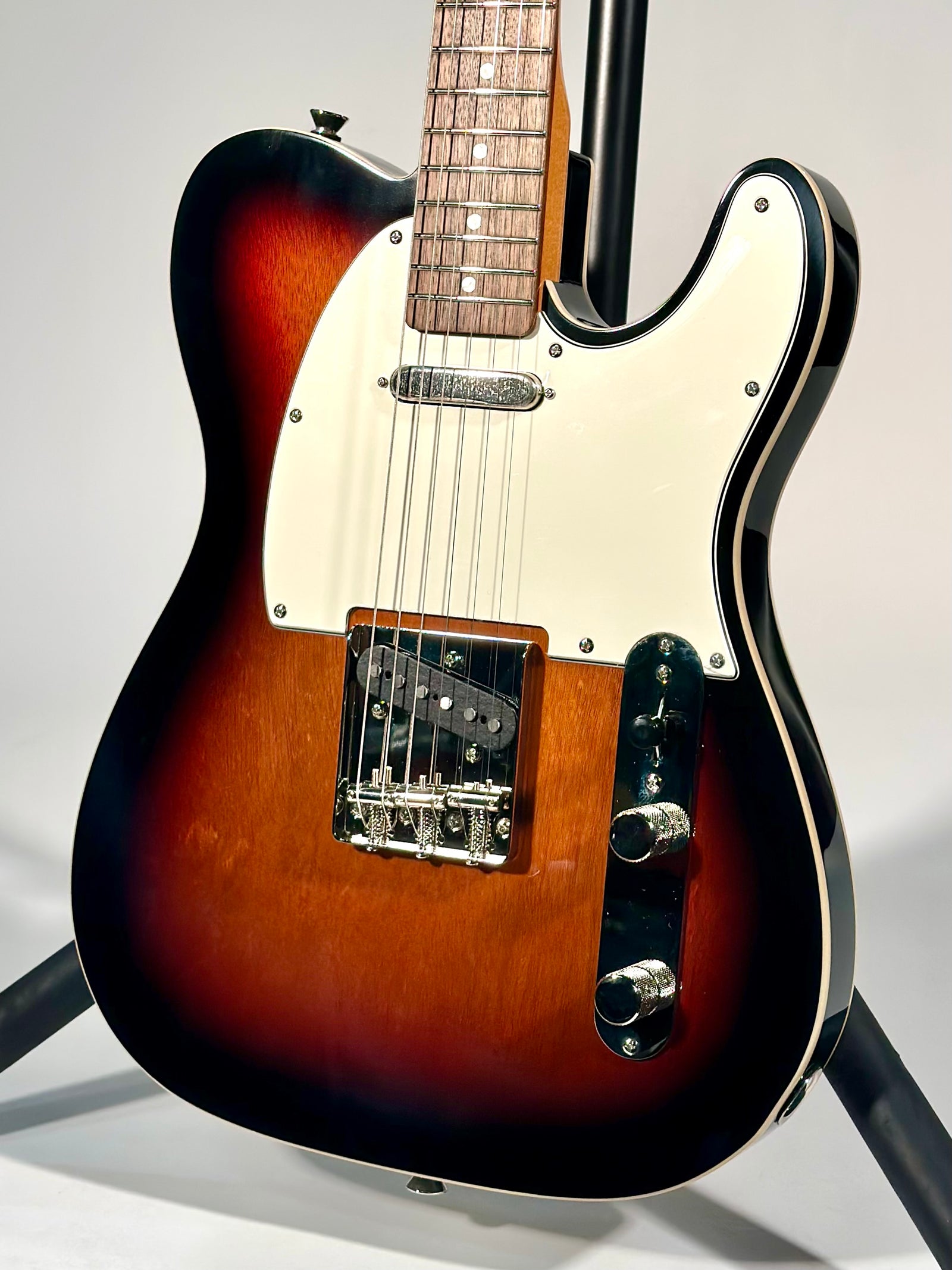 Squier Classic Vibe '60s Custom Telecaster, 3-Tone Sunburst