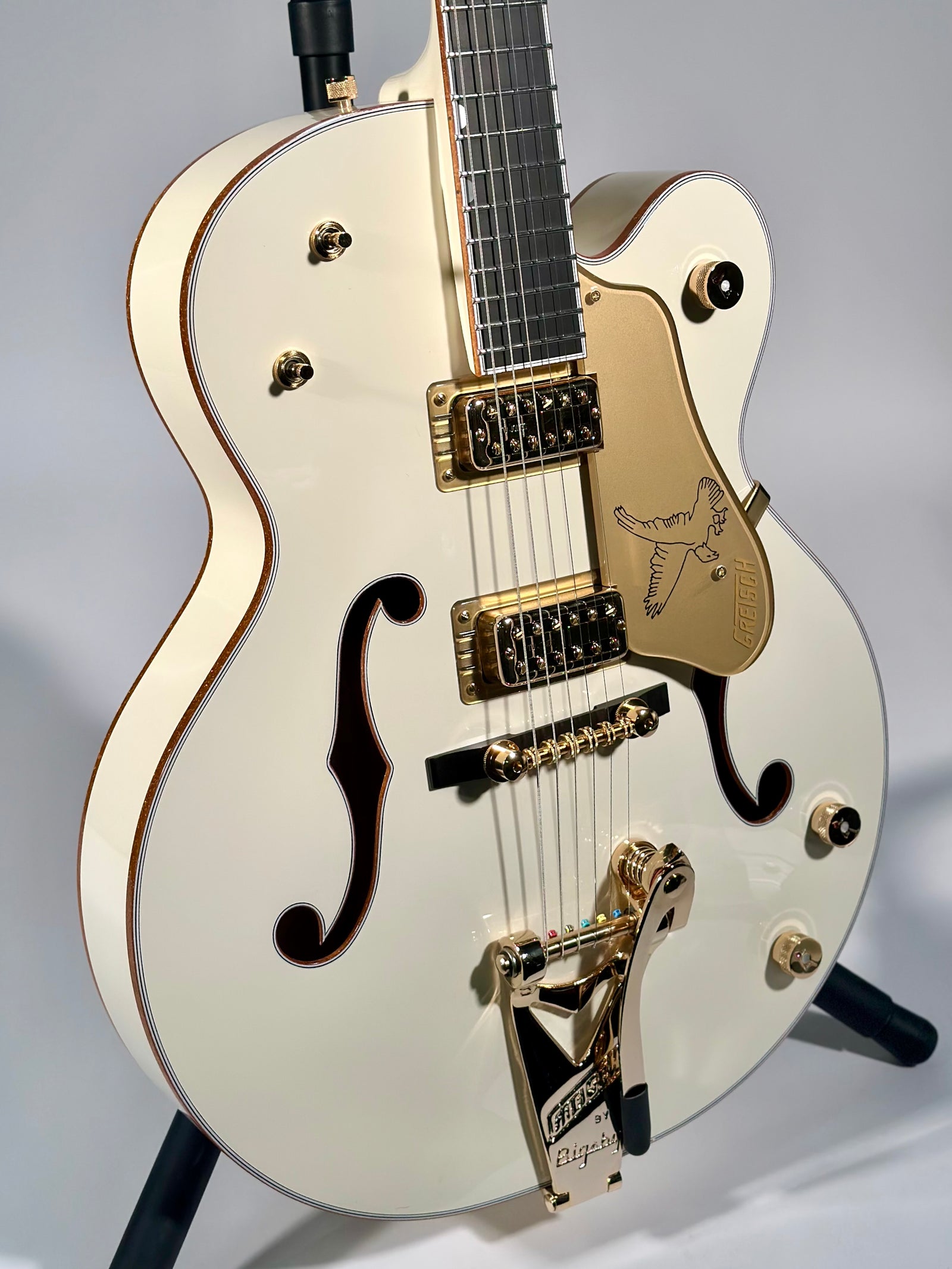 Gretsch G6136T-59GE Vintage Select Edition '59 Falcon with Bigsby, TV Jones, Vintage White Lacquer