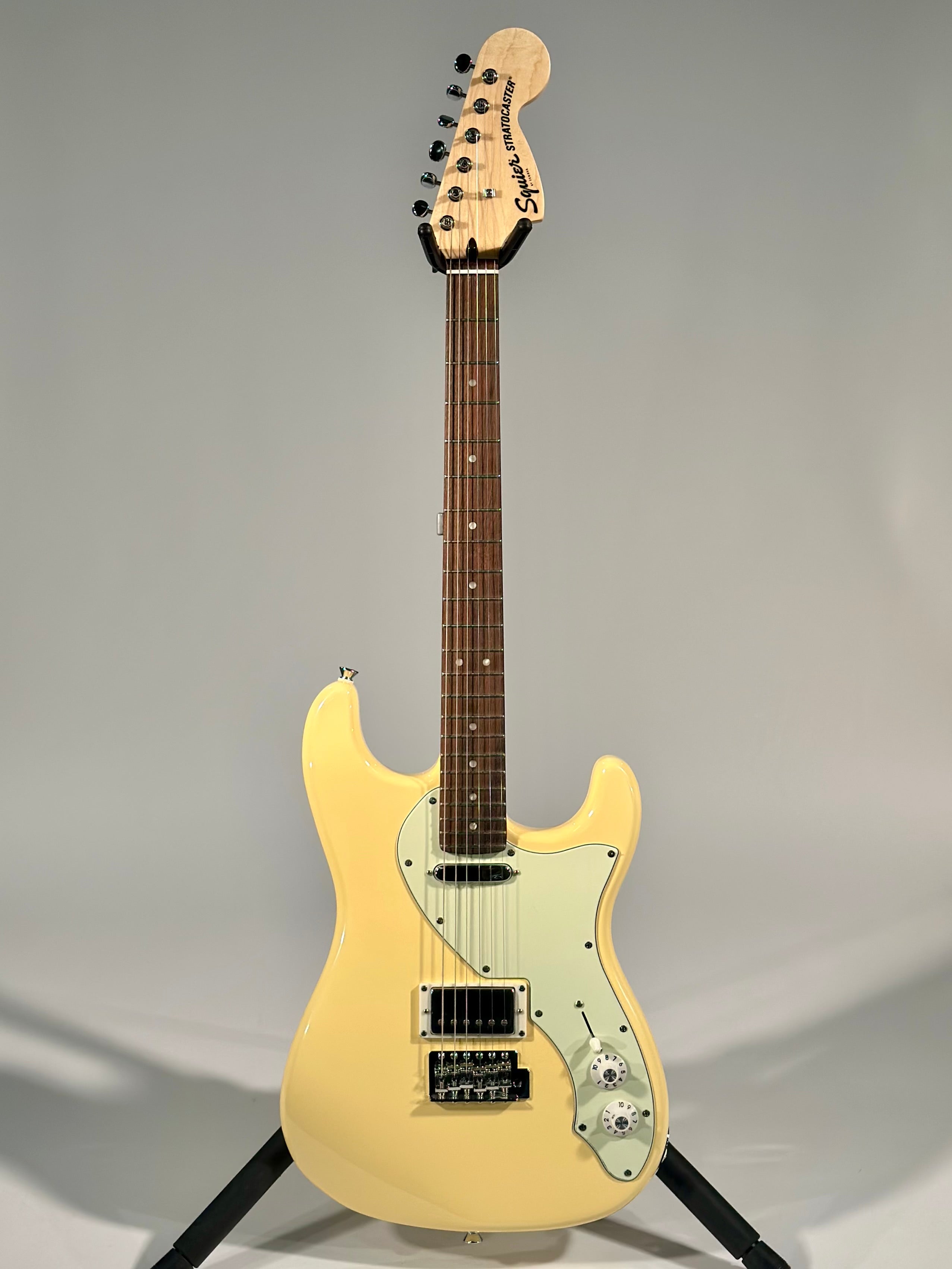Squier Paranormal Stratocaster Deluxe, Vintage White