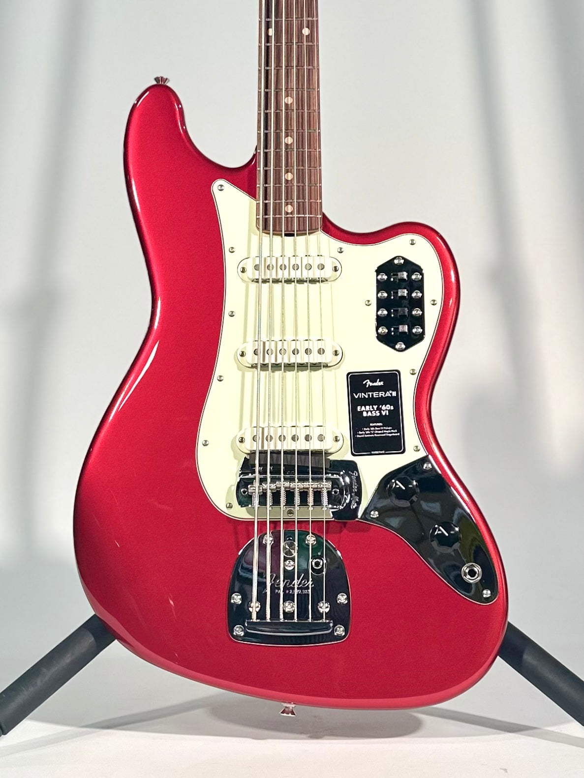 Fender Vintera III Early '60s Bass VI, Candy Apple Red