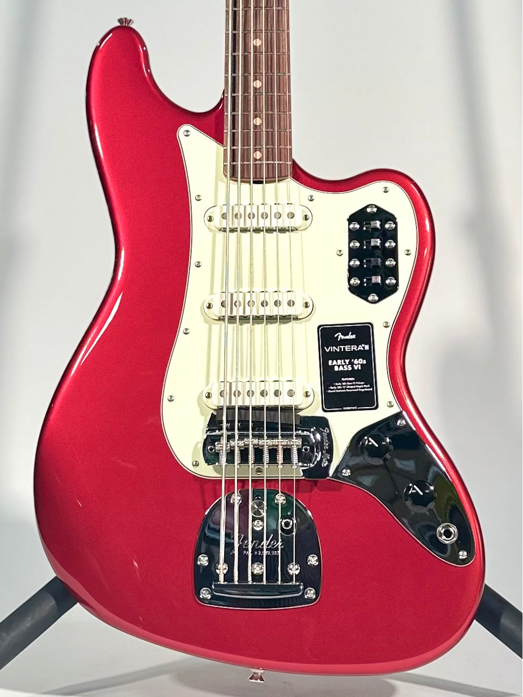 Fender Vintera III Early '60s Bass VI, Candy Apple Red