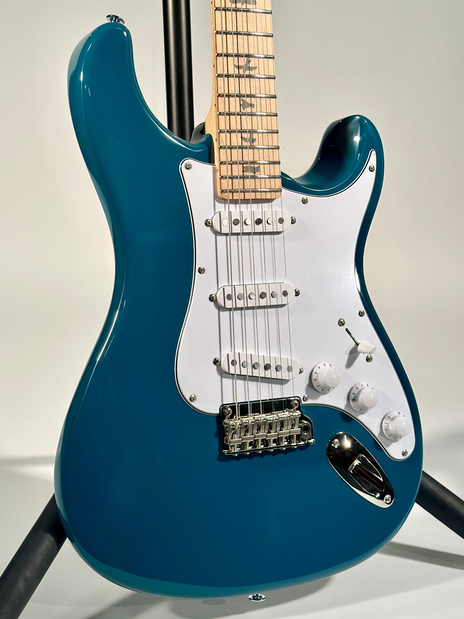 PRS SE Silver Sky, Nylon Blue