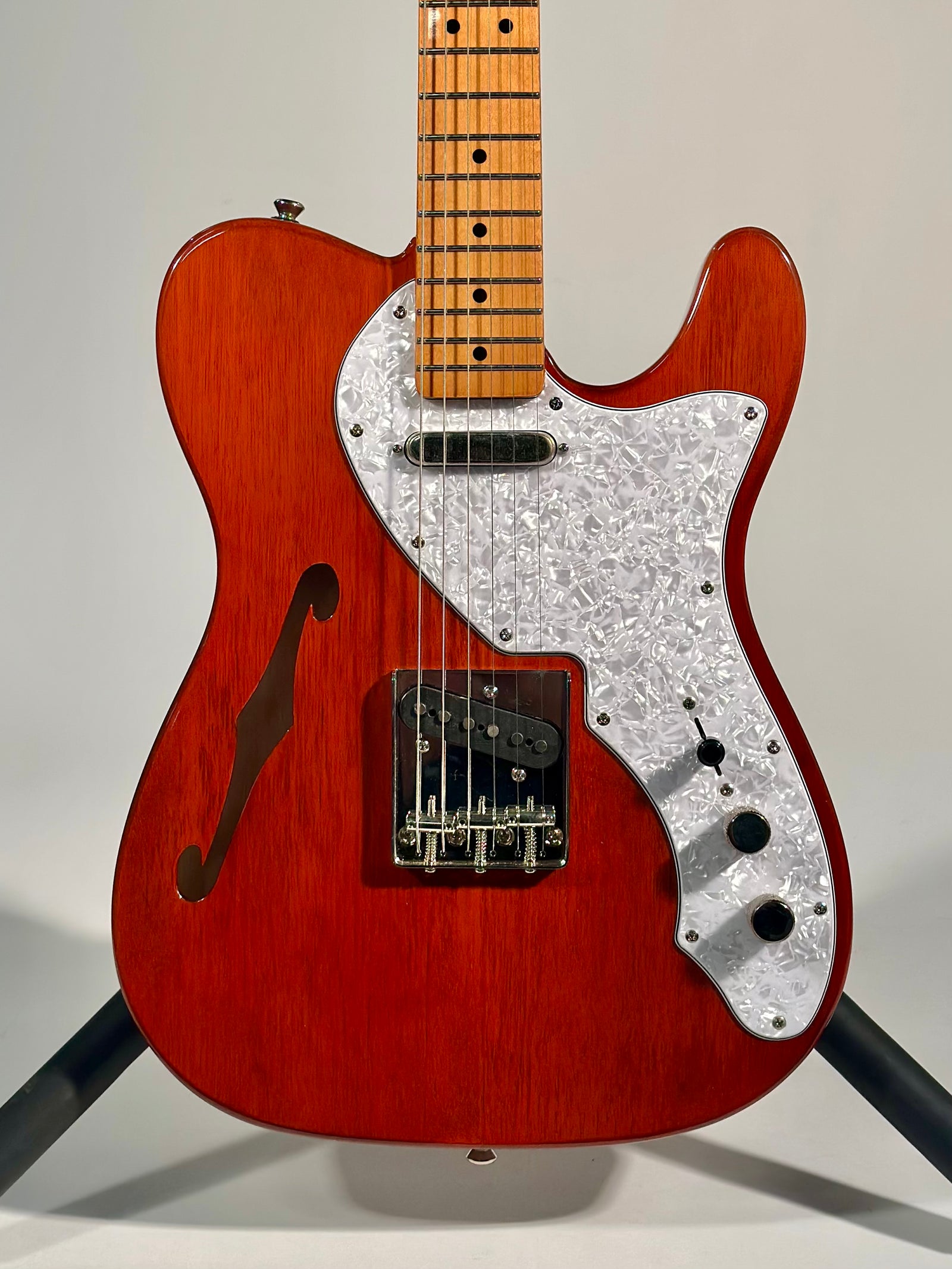 Squier Classic Vibe '60s Telecaster Thinline, Maple Fingerboard, Natural