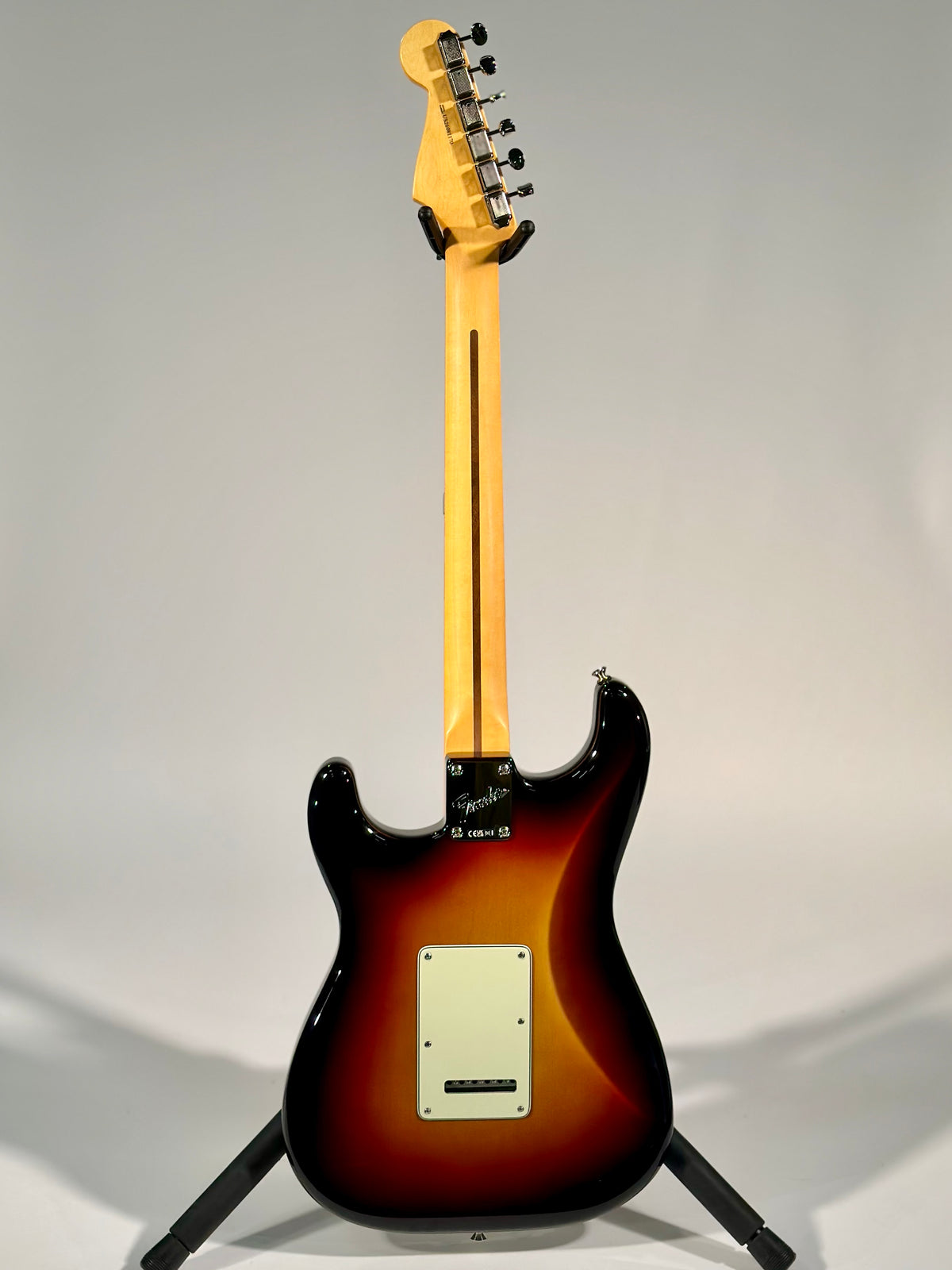 Fender Limited Edition American Professional Classic Silent System Stratocaster, 3-Color Sunburst
