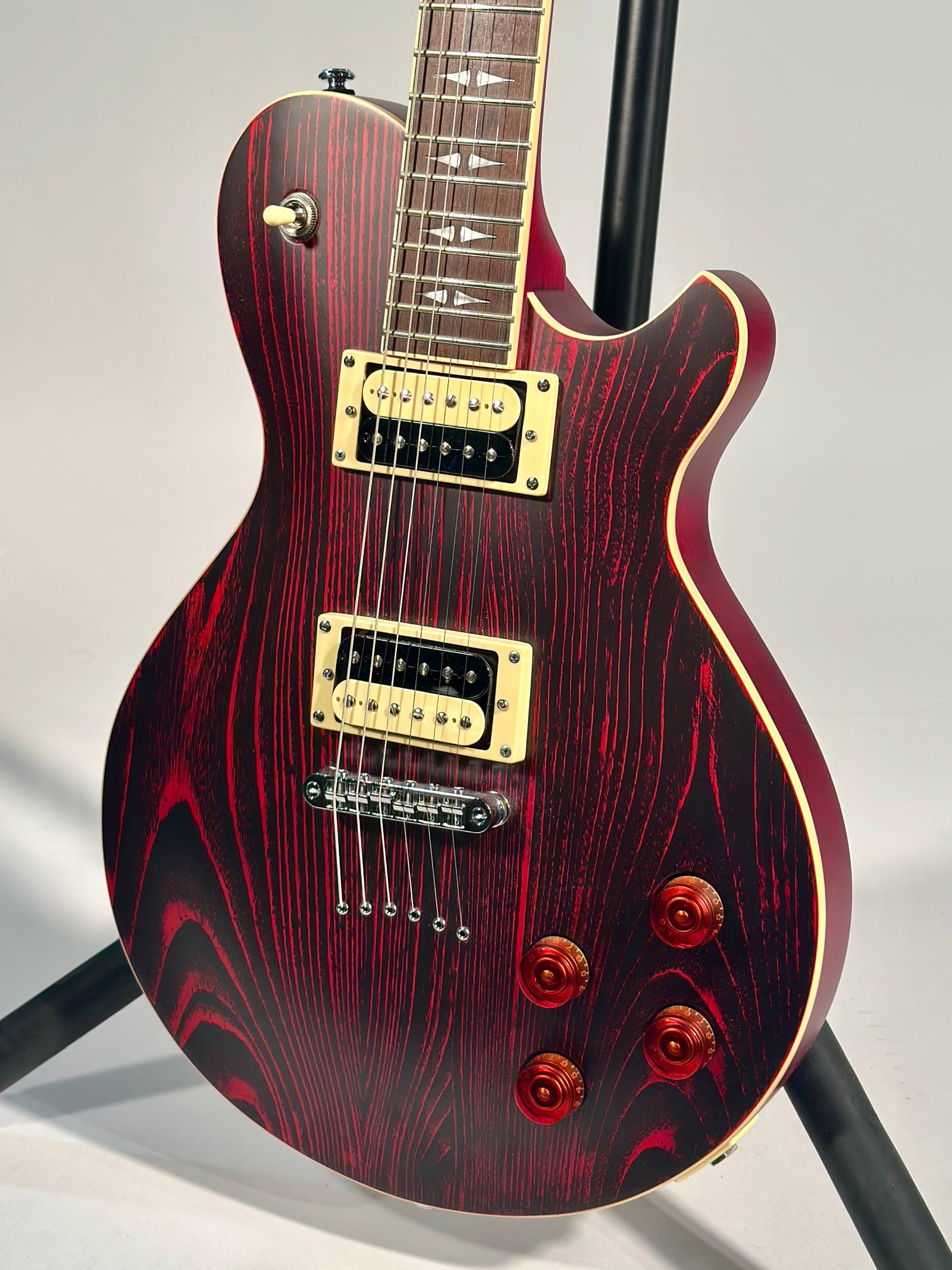 Michael Kelly Patriot Decree SB, Open Pore Cherry Red (Consignment)