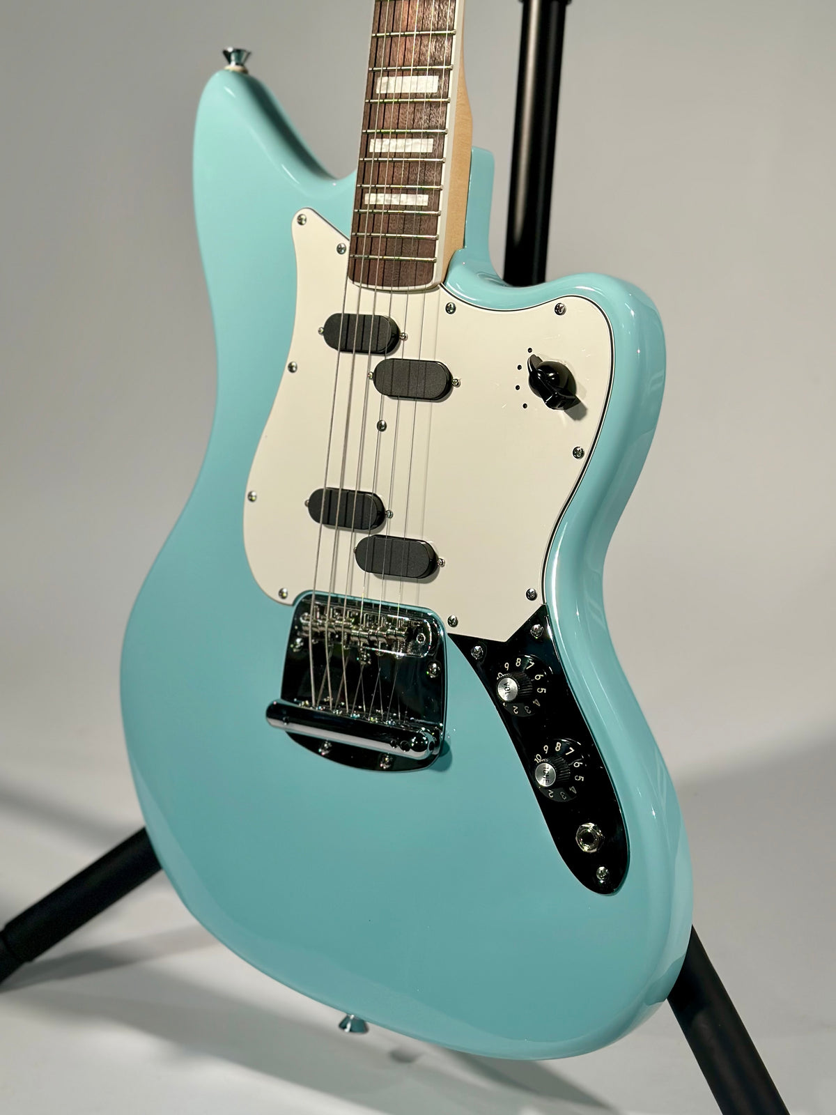 Squier Paranormal Electric VI, Daphne Blue