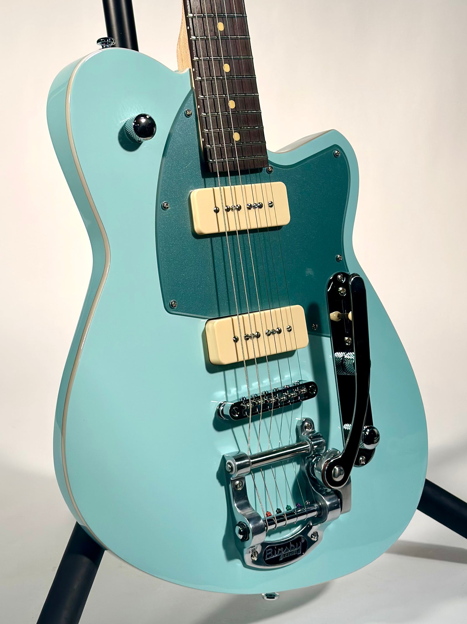 Reverend Charger 290 w/ Bigsby, Chronic Blue