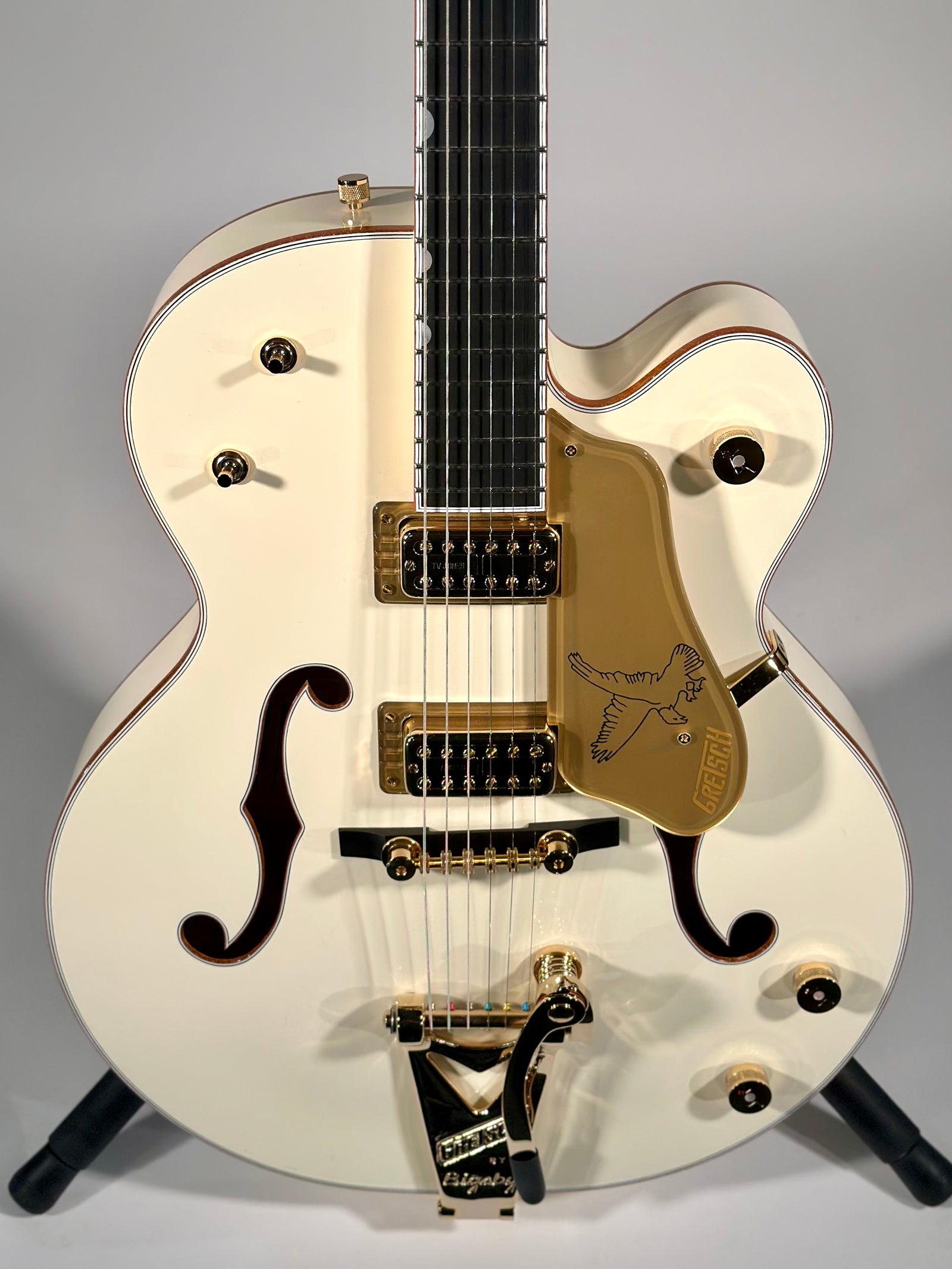 Gretsch G6136T-59GE Vintage Select Edition '59 Falcon with Bigsby, TV Jones, Vintage White Lacquer
