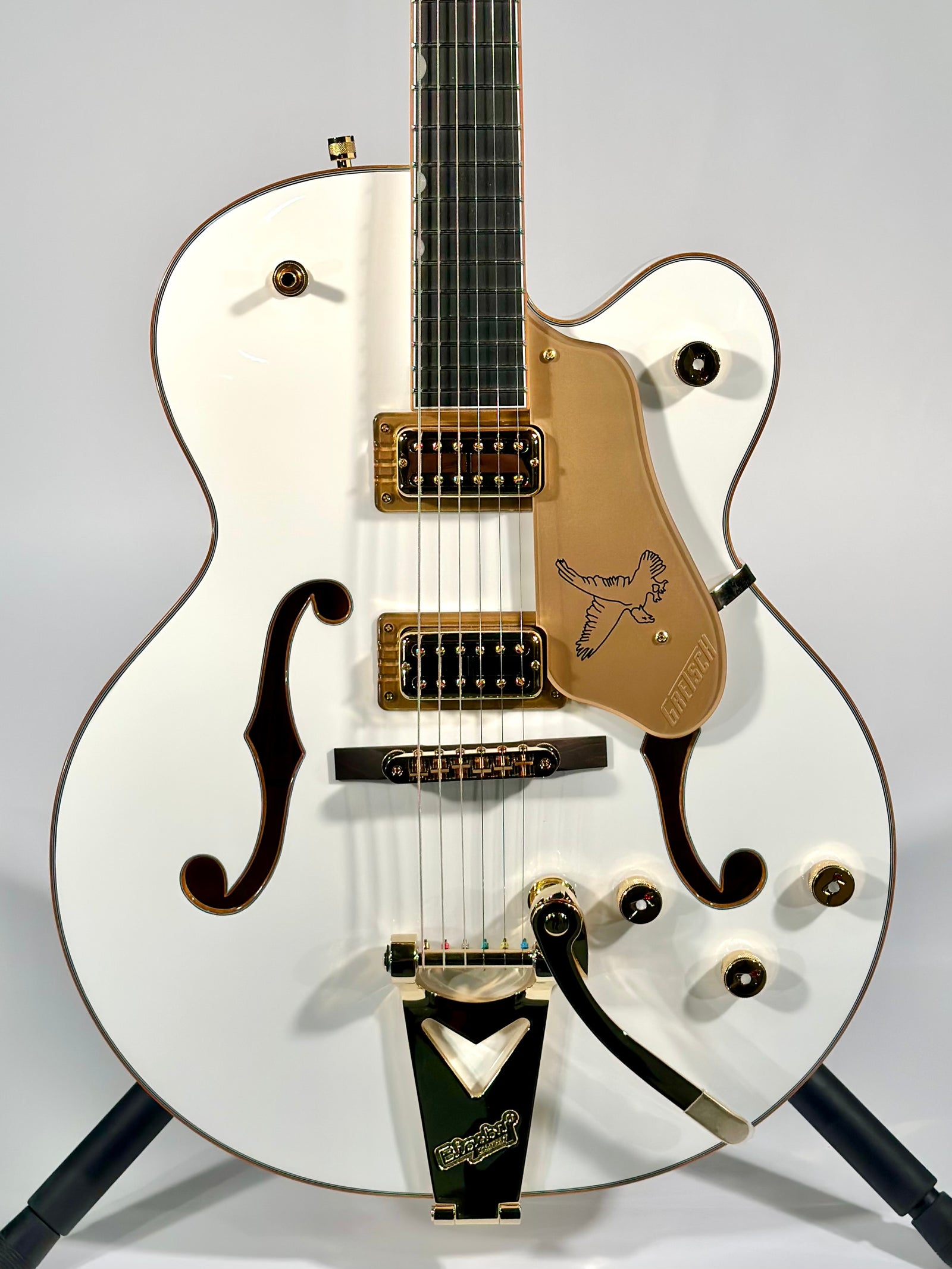 Gretsch Synchromatic Falcon Hollow Body Single-Cut with Bigsby, Snowcrest White
