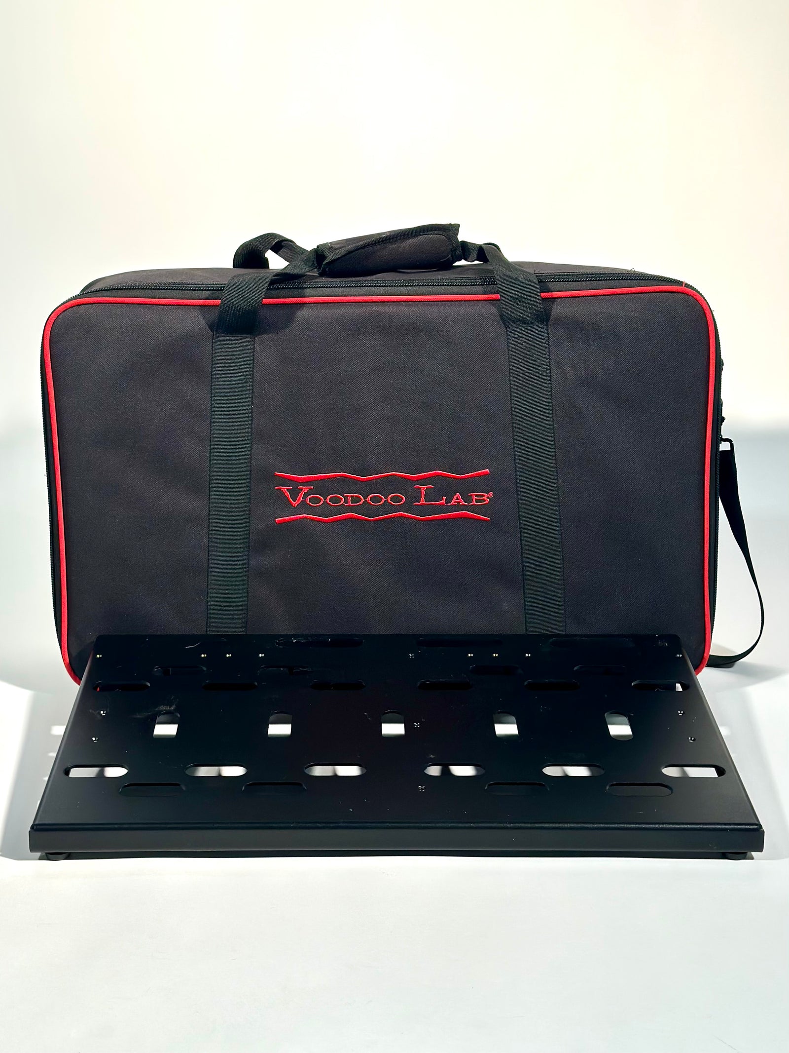 Voodoo Lab Dingbat Pedalboard, Medium (Trade In)
