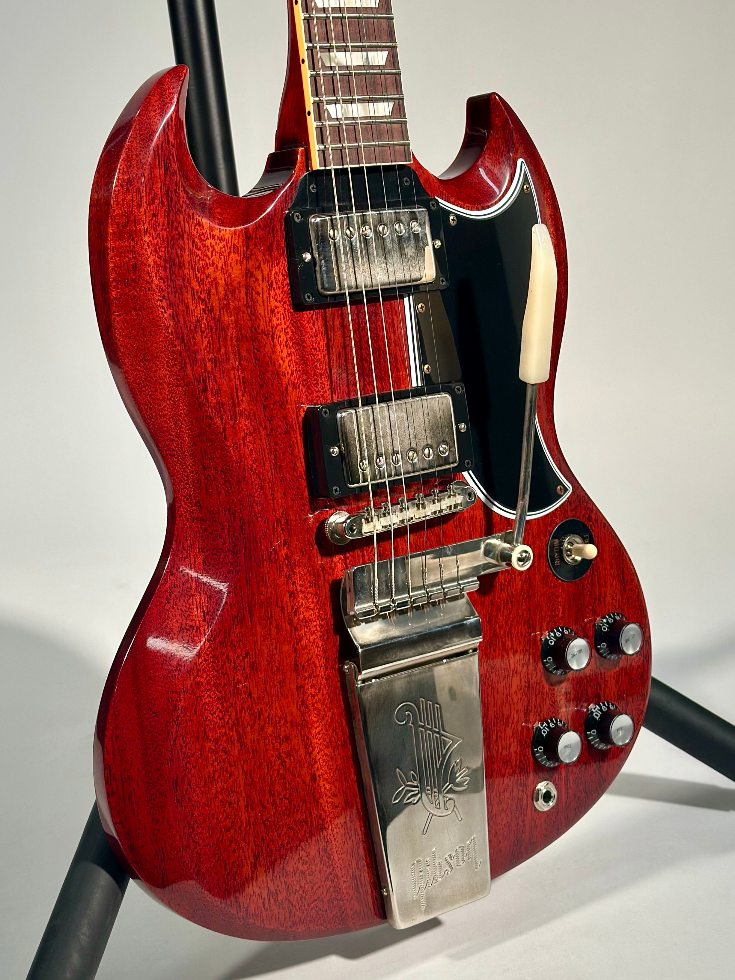 Gibson Custom Shop 1964 SG Standard Maestro VOS, Cherry