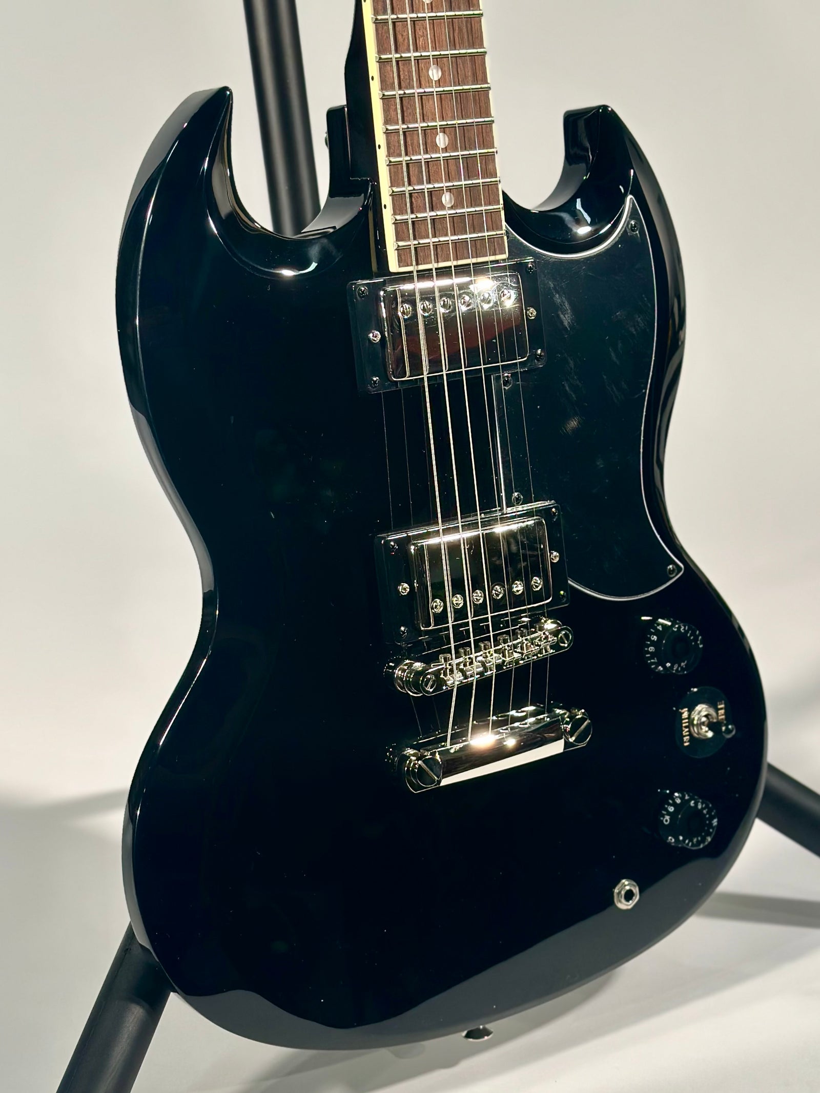 Epiphone SG Tribute, Ebony