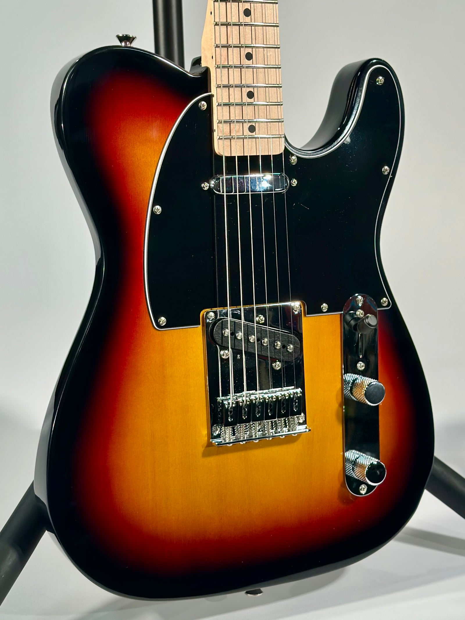 Squier Affinity Telecaster, 3-Color Sunburst