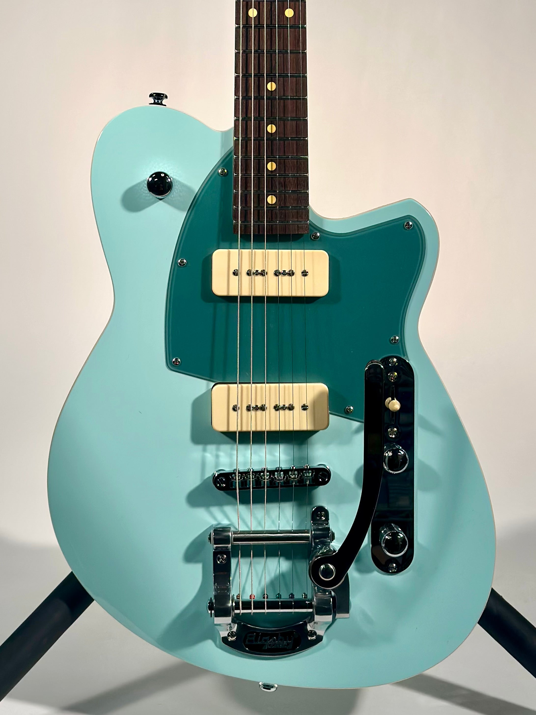 Reverend Charger 290 w/ Bigsby, Chronic Blue