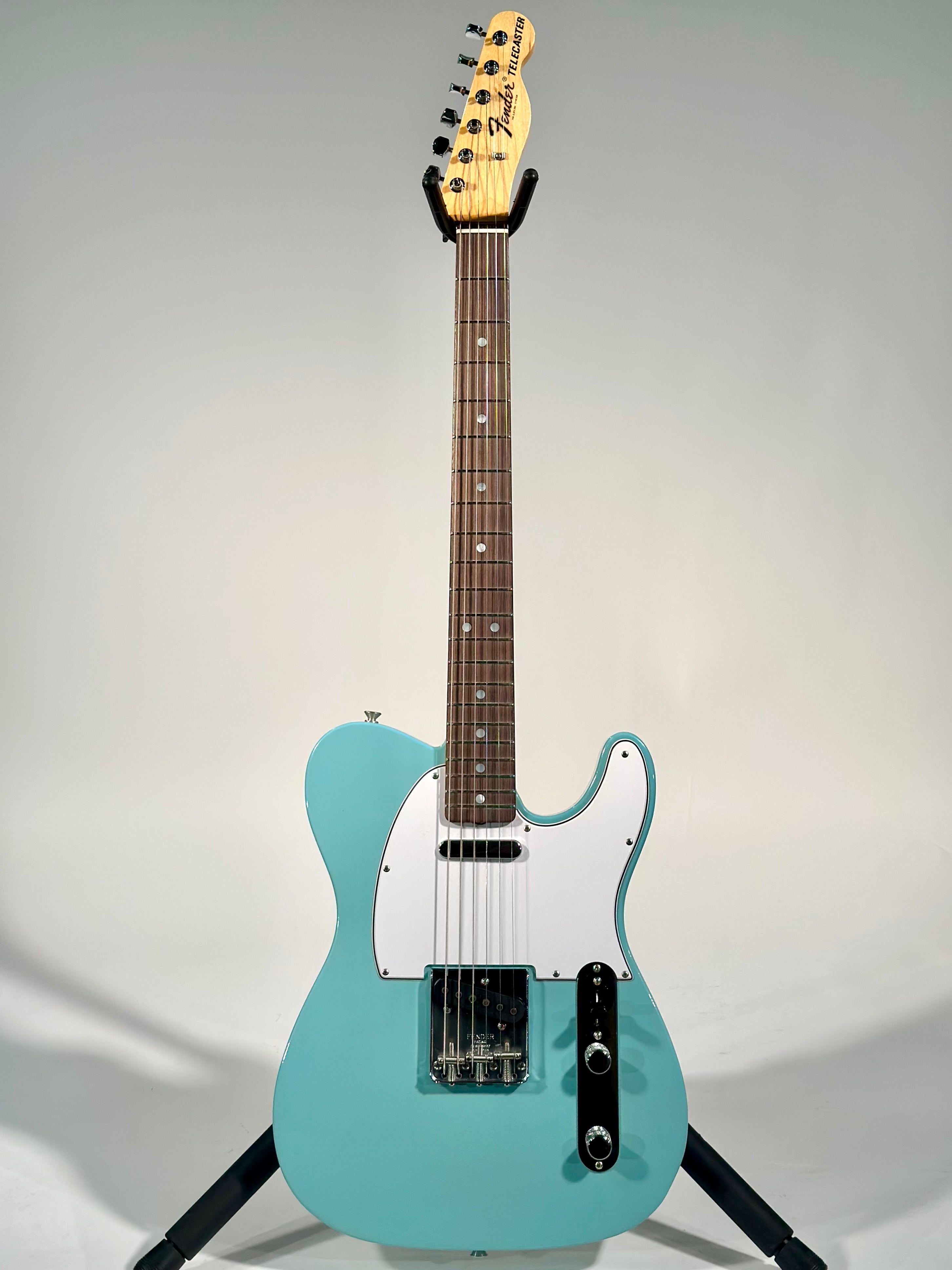 Fender Custom Shop 1968 Telecaster Closet Classic, Super Aged Daphne Blue