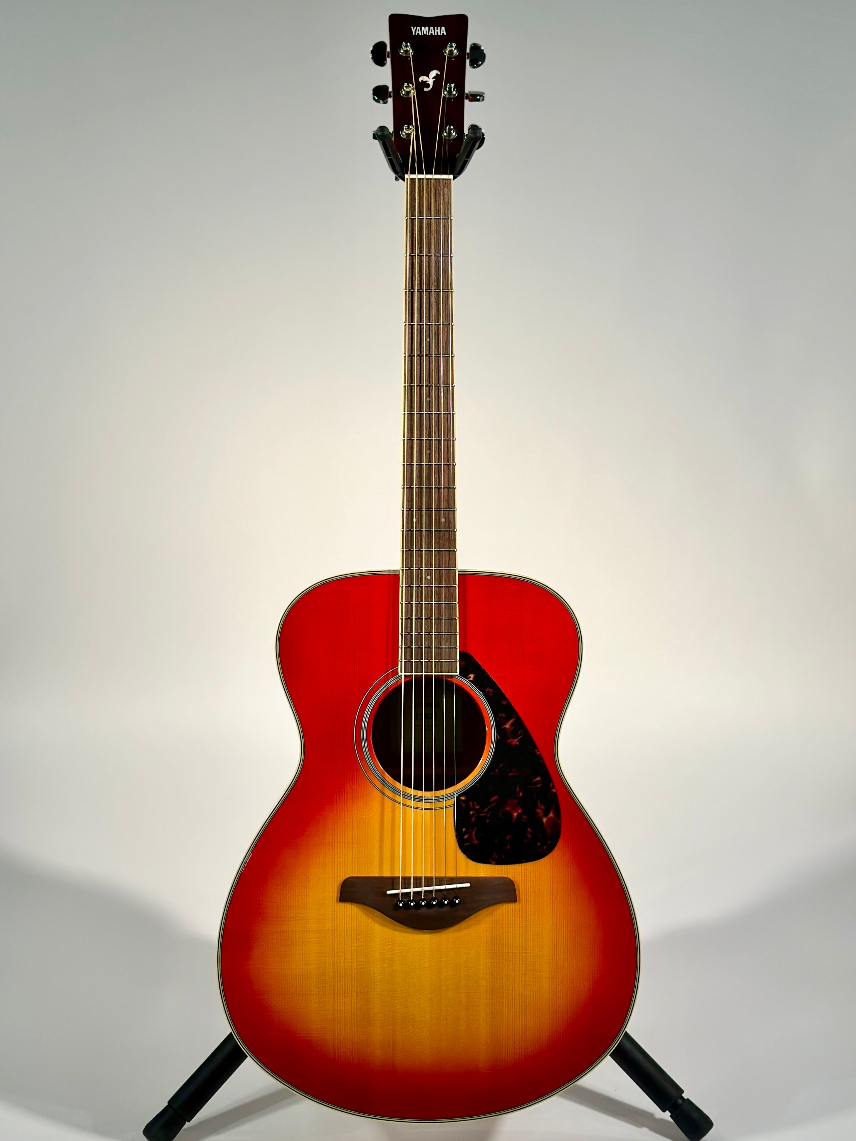 Yamaha FS-820, Autumn Burst with Hardshell Case (Trade in)