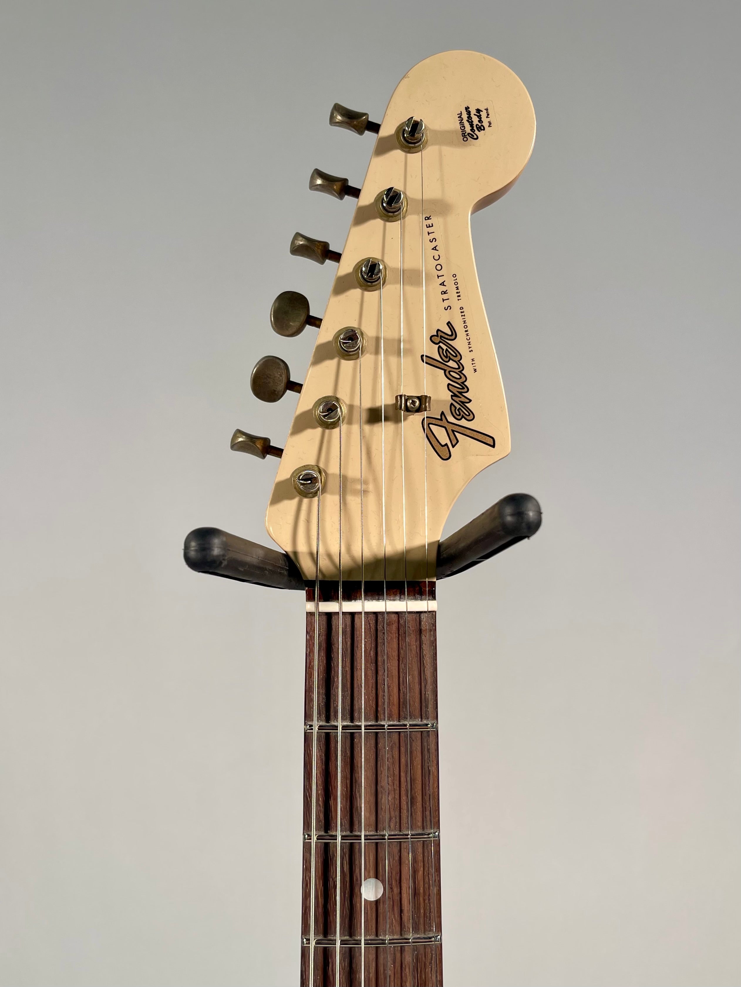 Fender Custom Shop 1965 Stratocaster Journeyman Relic, Desert Sand over Pink Paisley