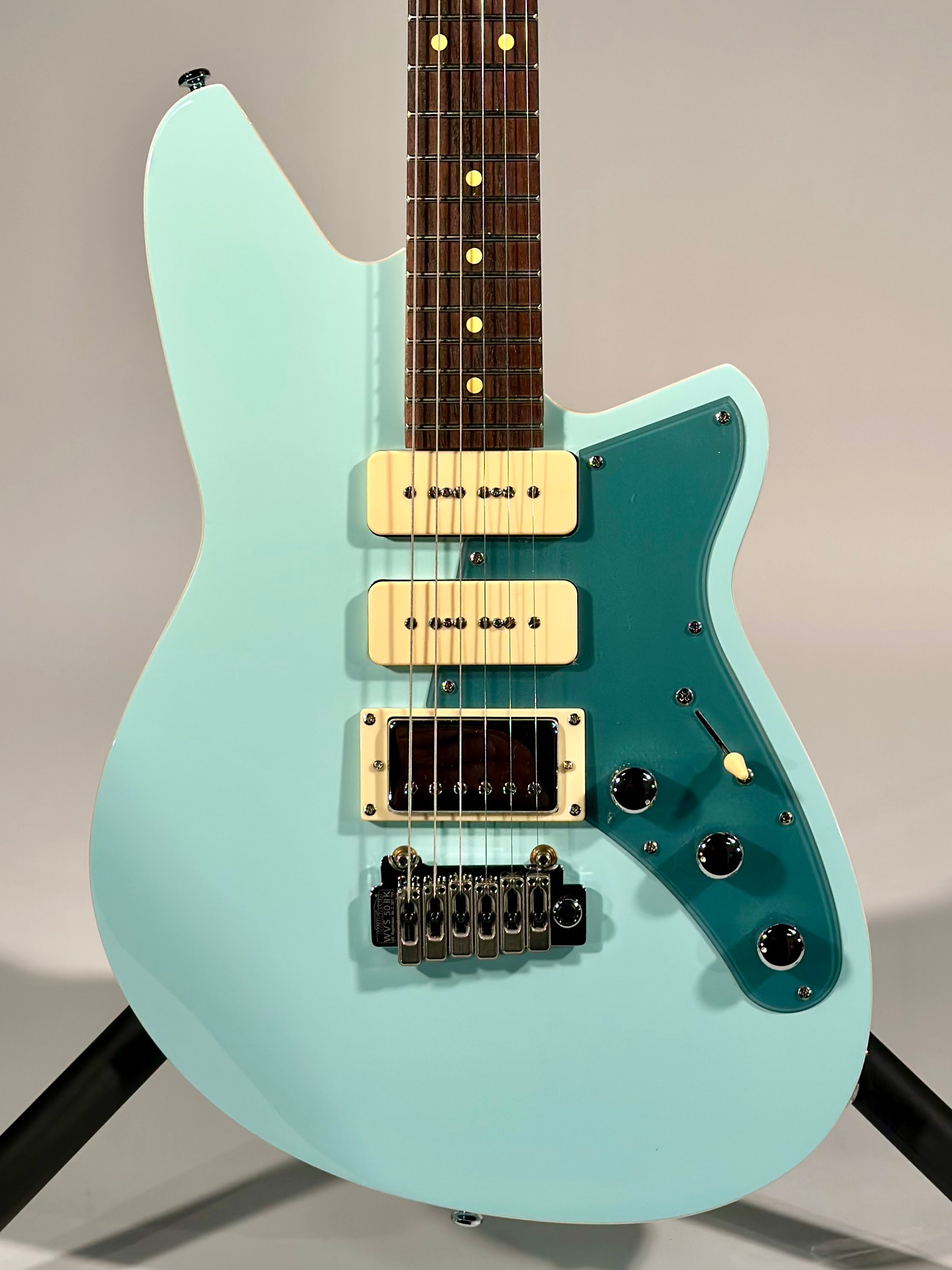 Reverend Six Gun HPP, Chronic Blue