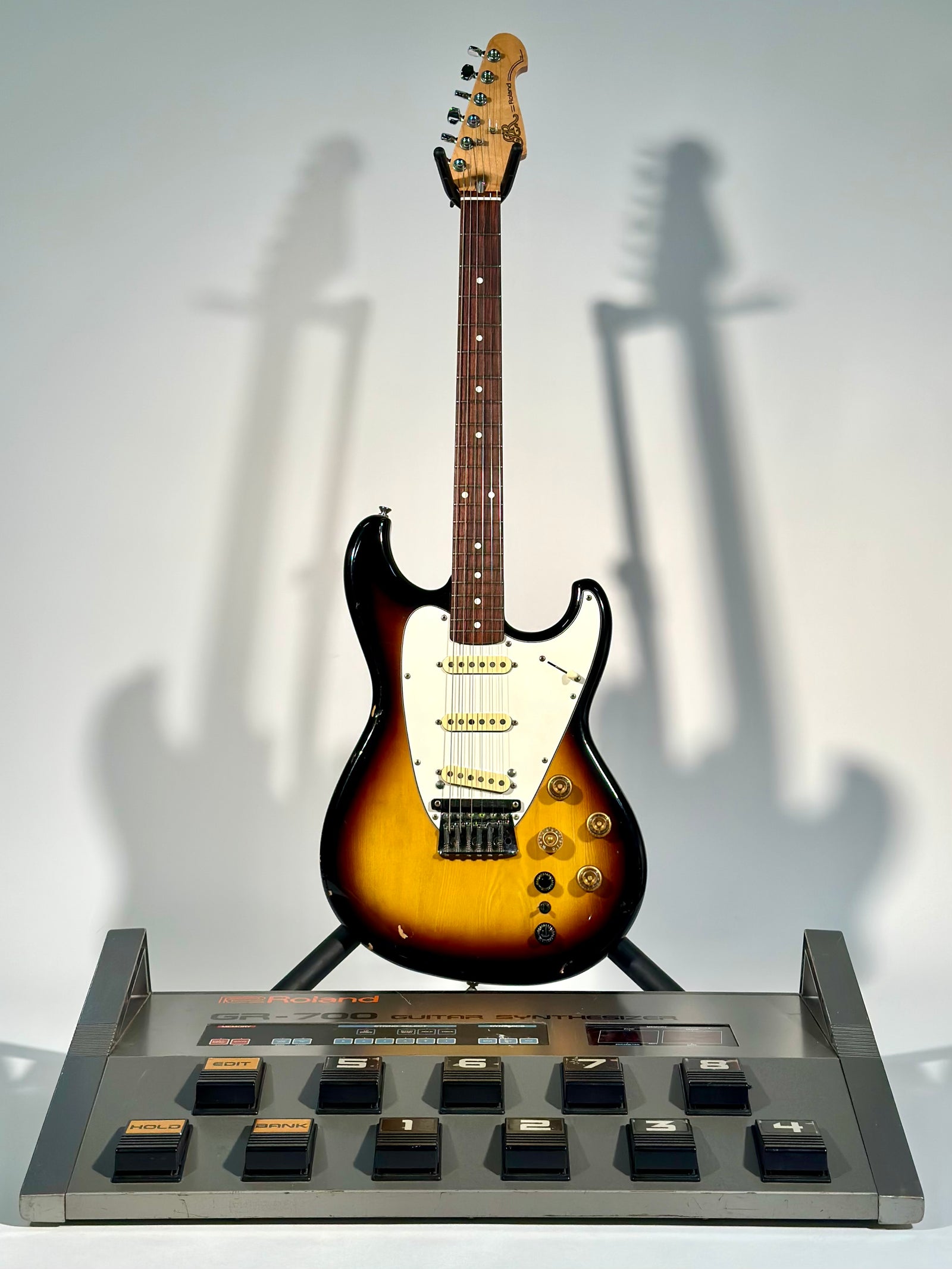 Roland G505 with GR-700 Guitar Synthesizer System (Trade In)