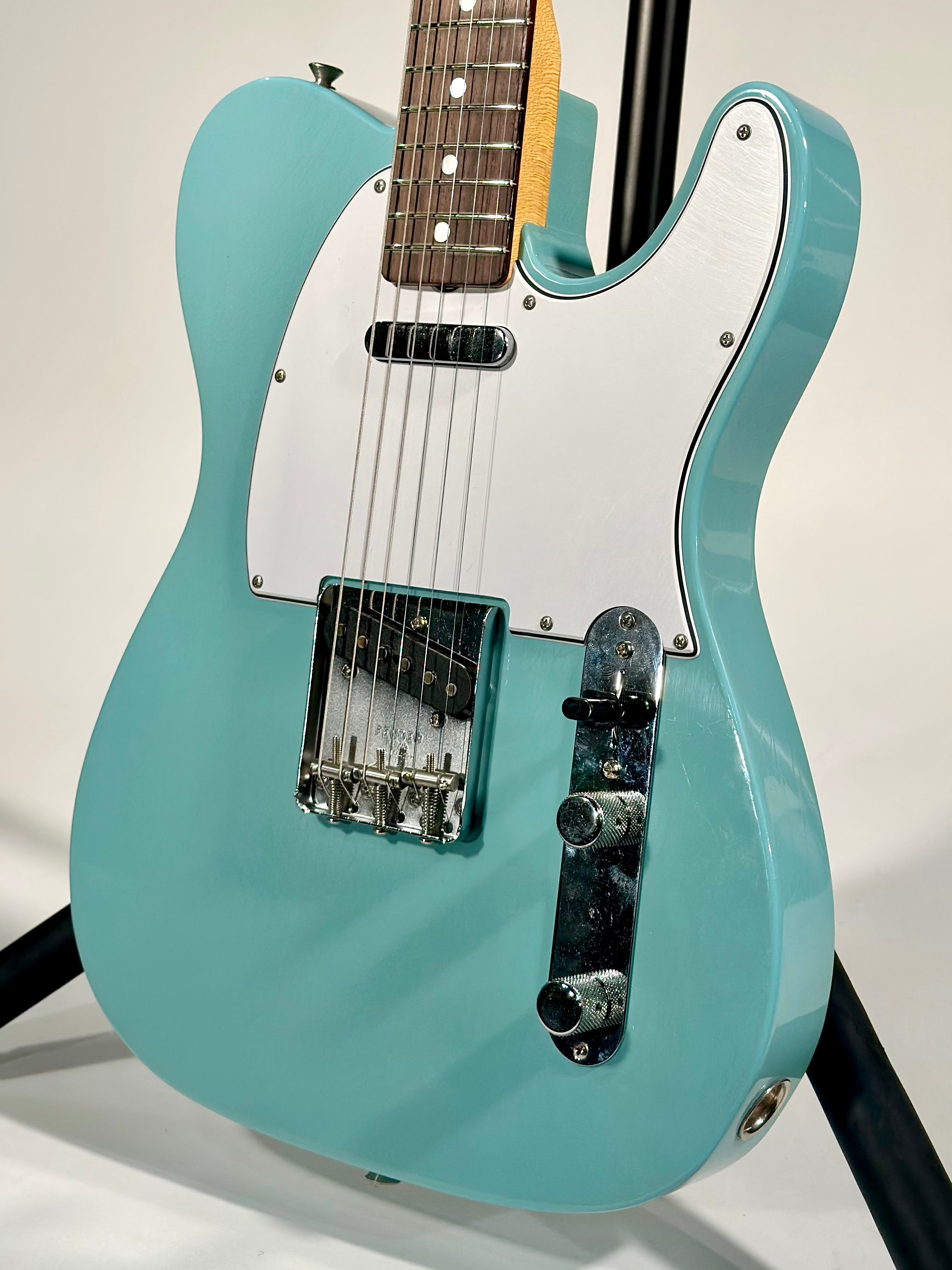 Fender Custom Shop 1968 Telecaster Closet Classic, Super Aged Daphne Blue