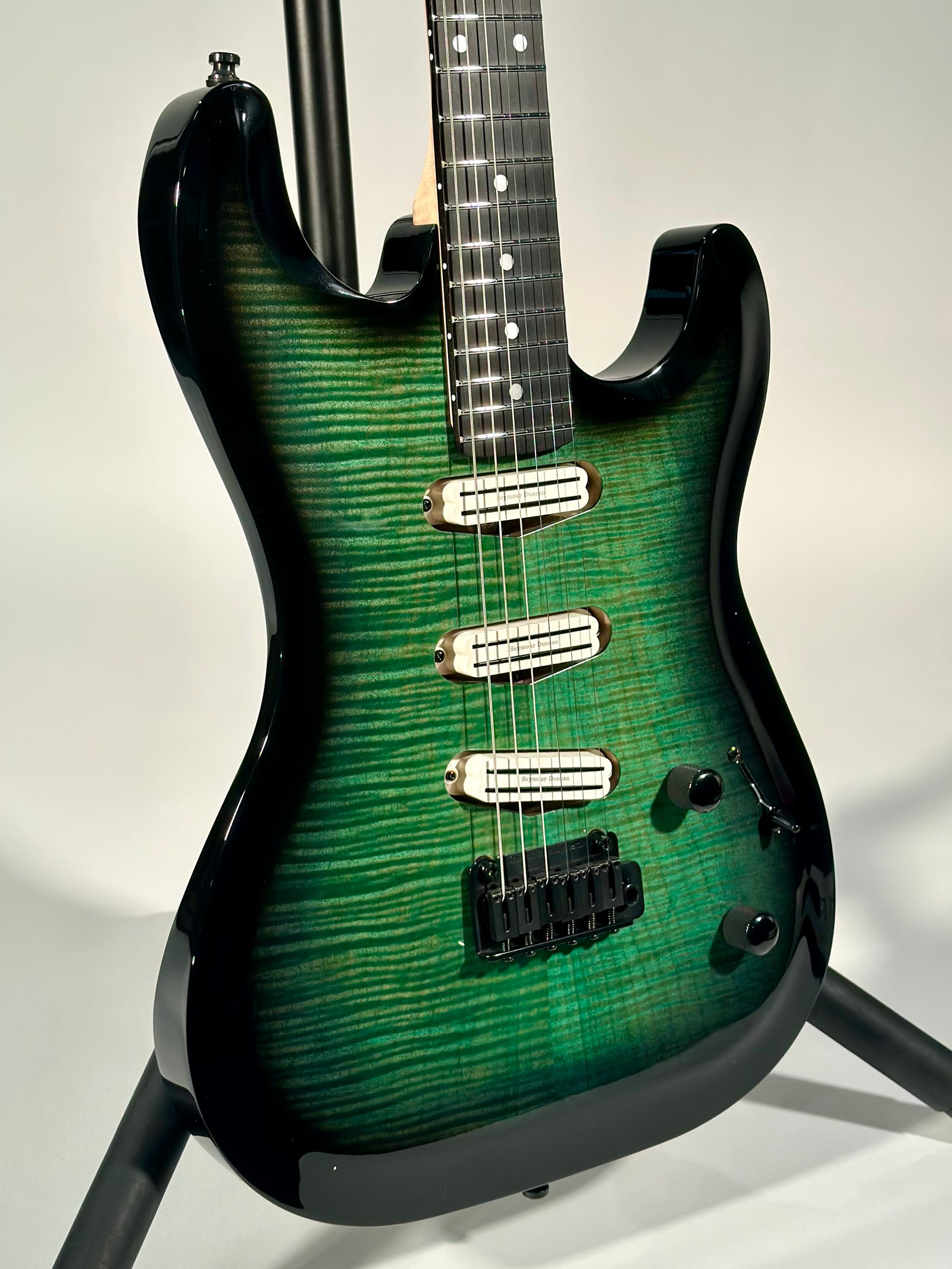 Artisan ST-III, Black Mint