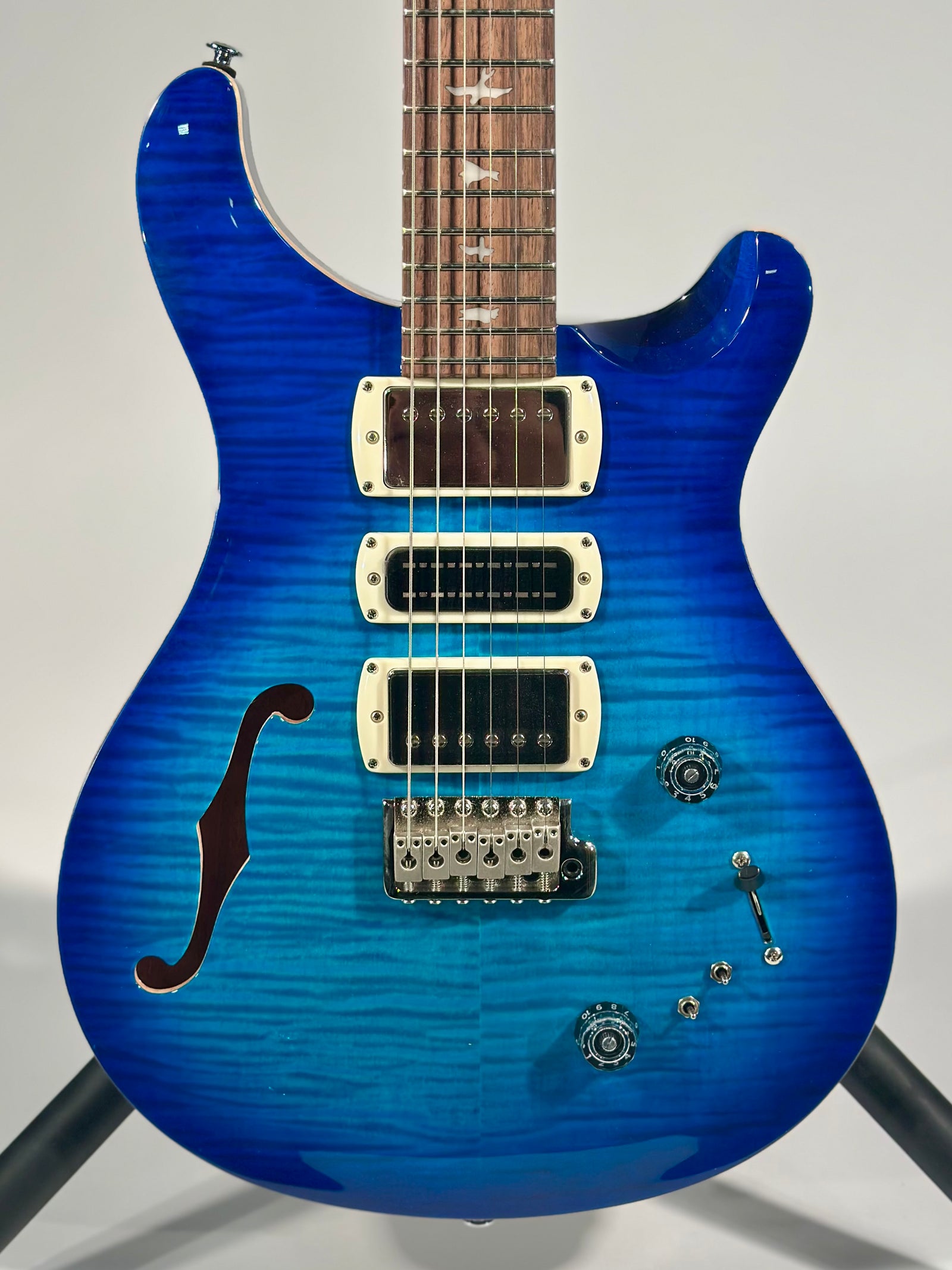 PRS SE Special Semi-Hollow, Lake Blue