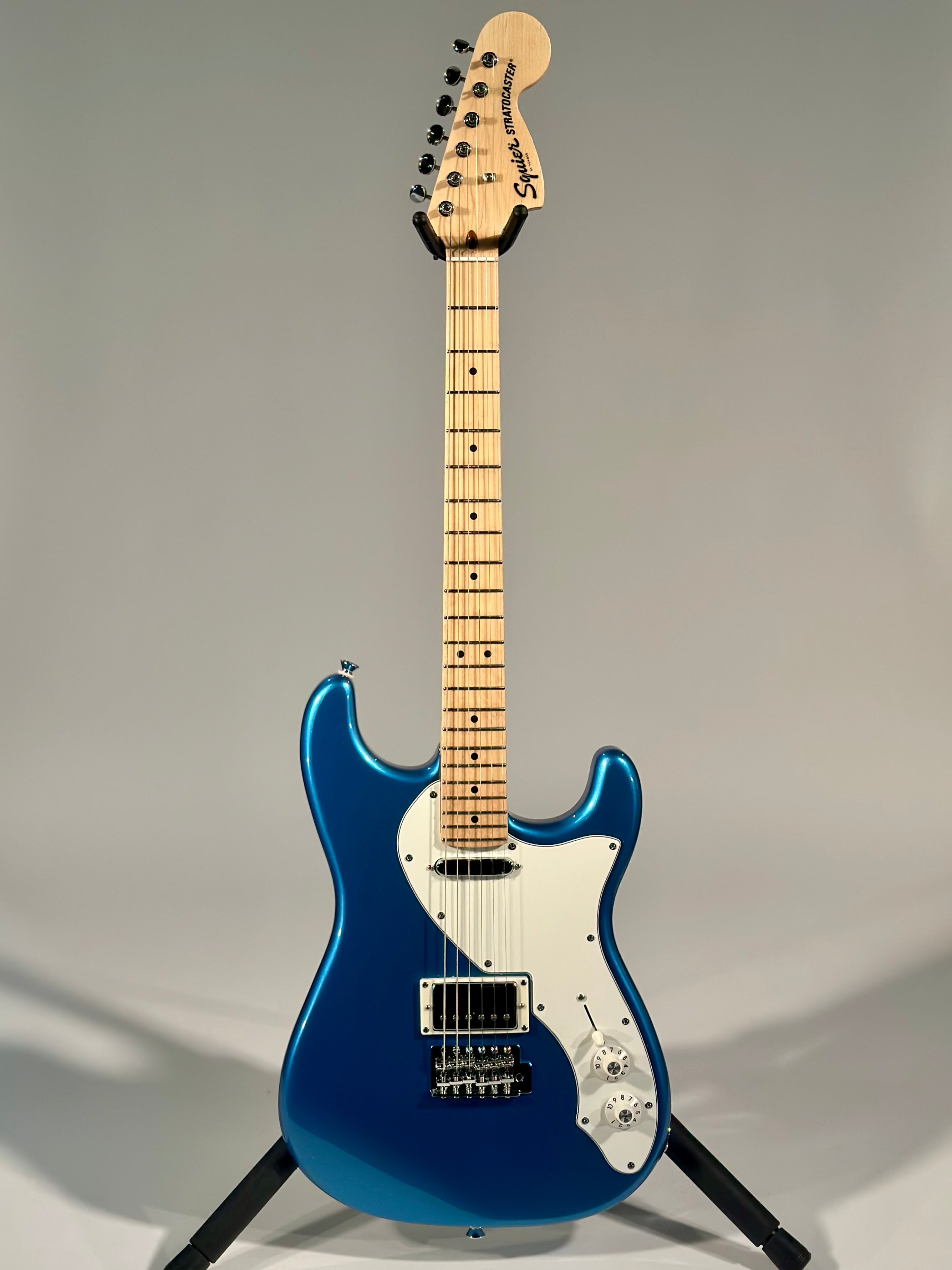 Squier Paranormal Stratocaster Deluxe, Lake Placid Blue
