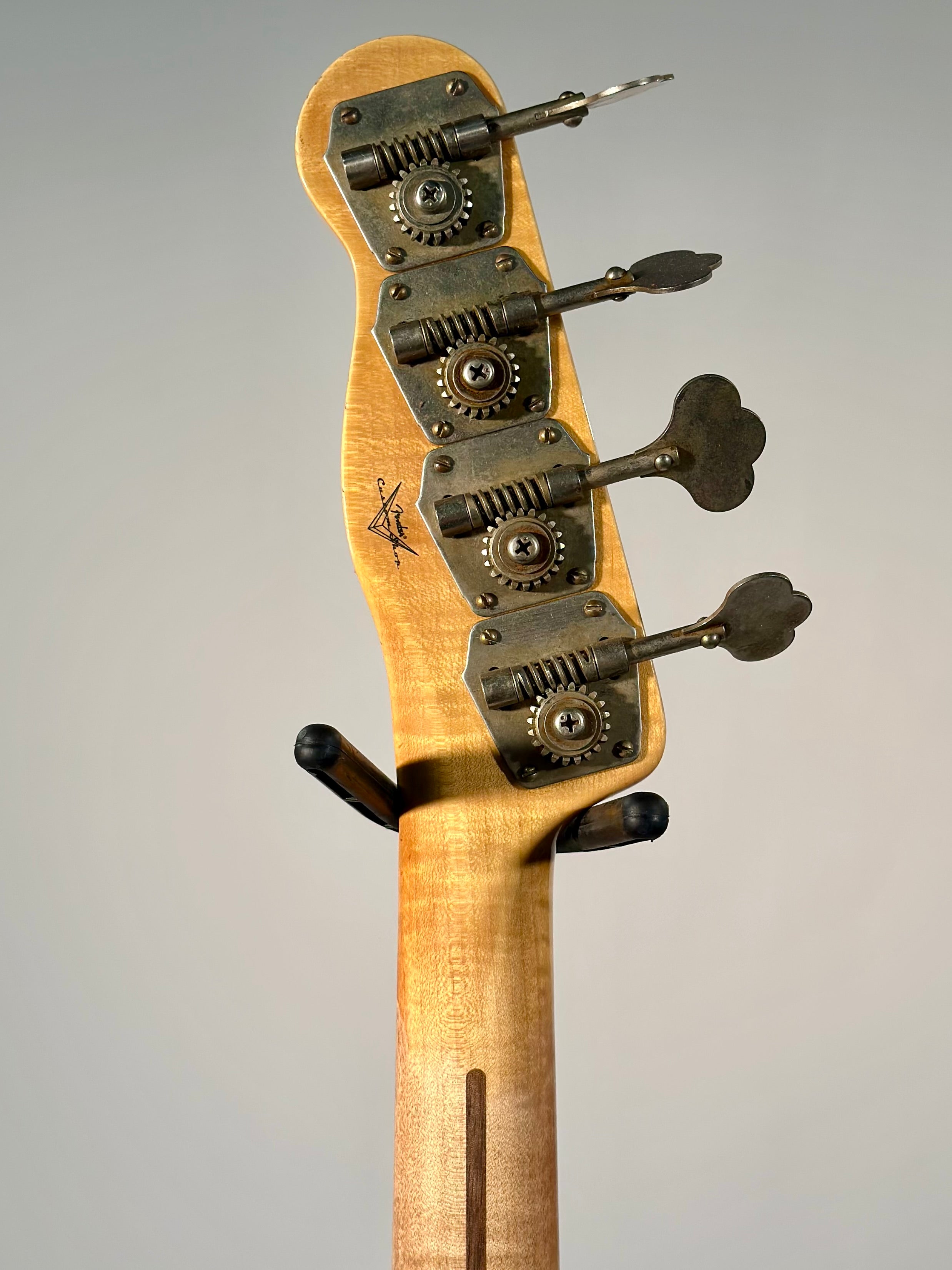 Fender Custom Shop 1951 Precision Bass Journeyman Relic, Dirty White Blonde