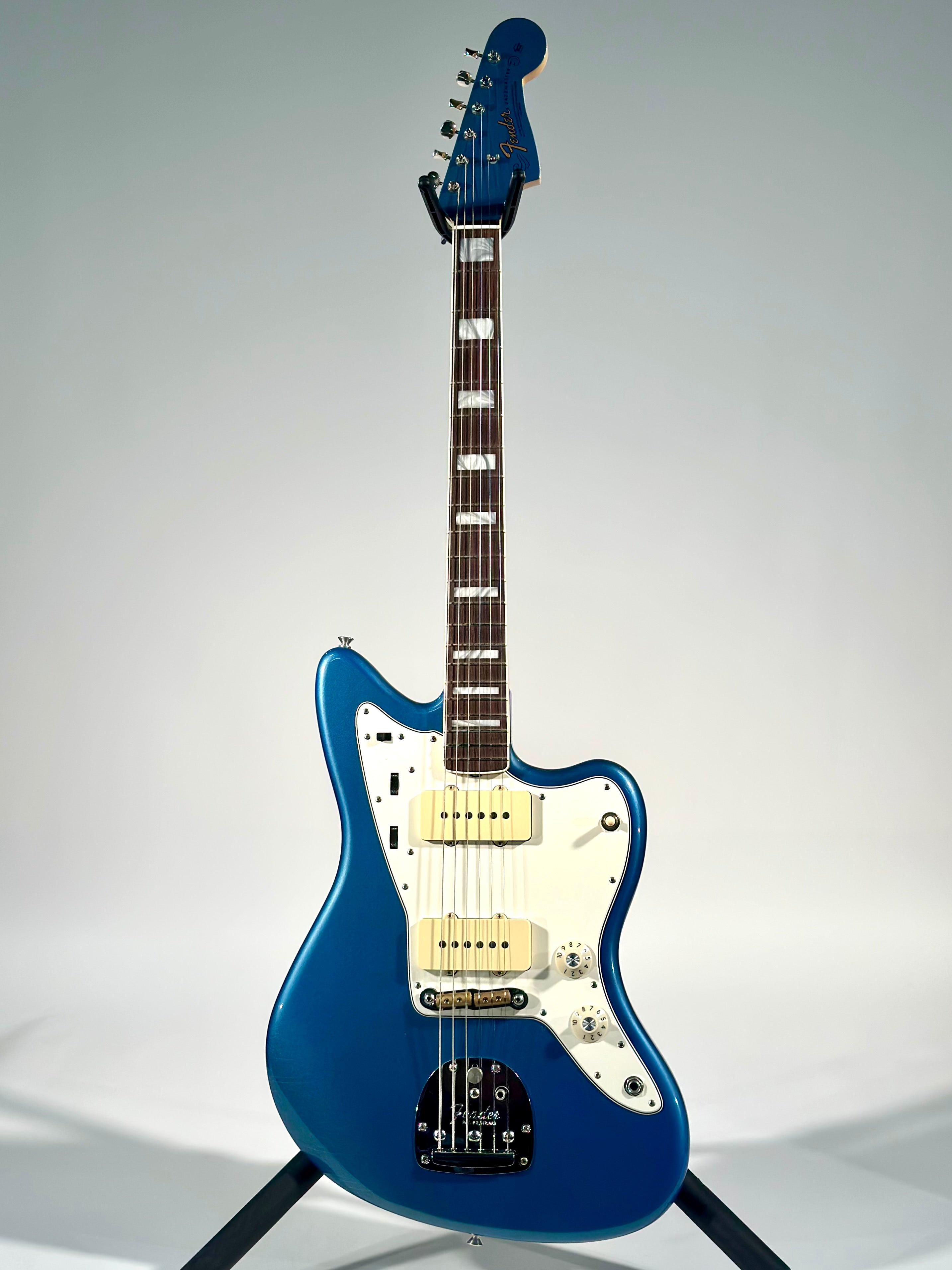 Fender Custom Shop 1967 Jazzmaster Deluxe Closet Classic, Aged Lake Placid Blue