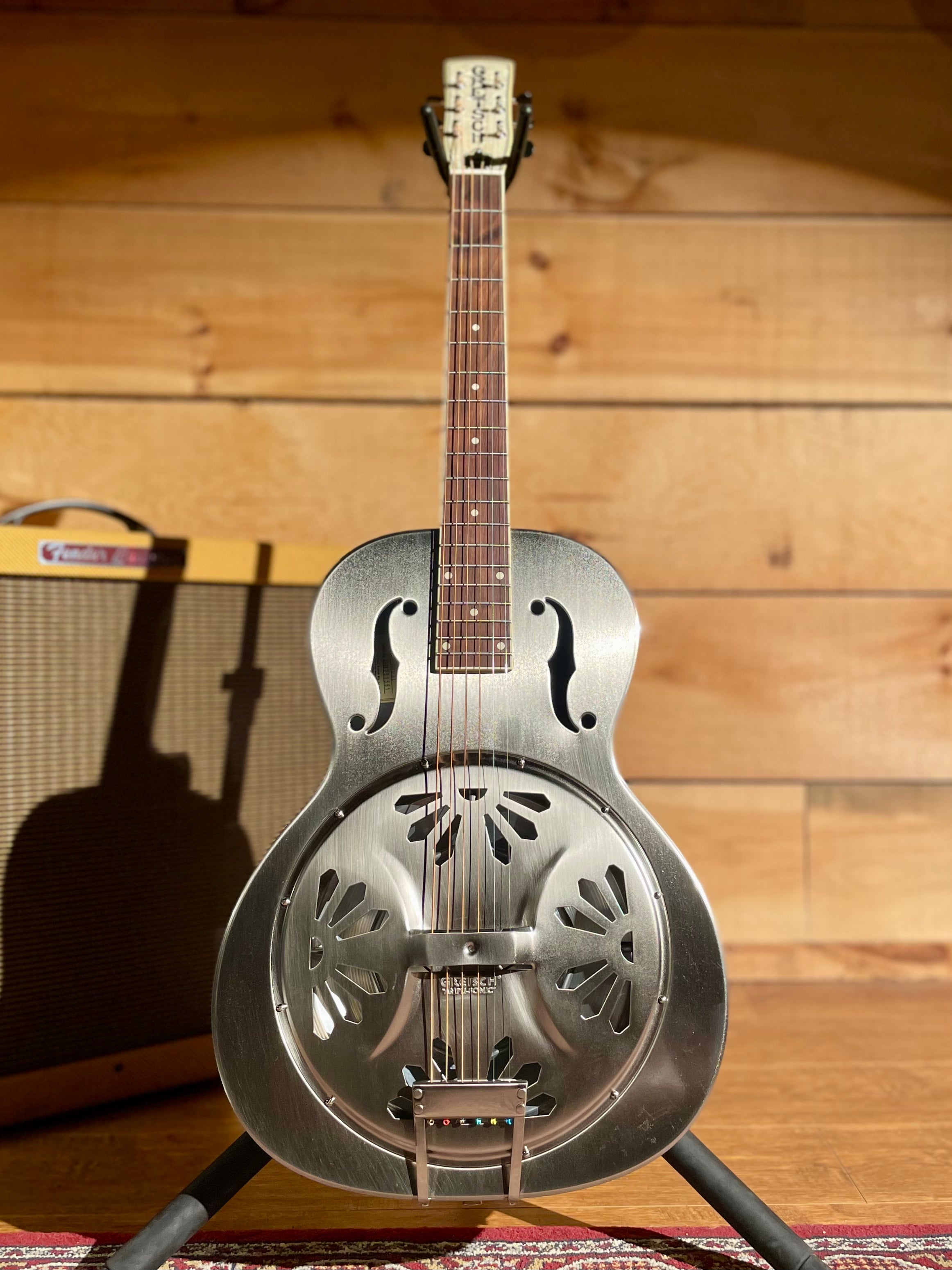 Gretsch G9221 Bobtail™ Steel Round-Neck Resonator Guitar