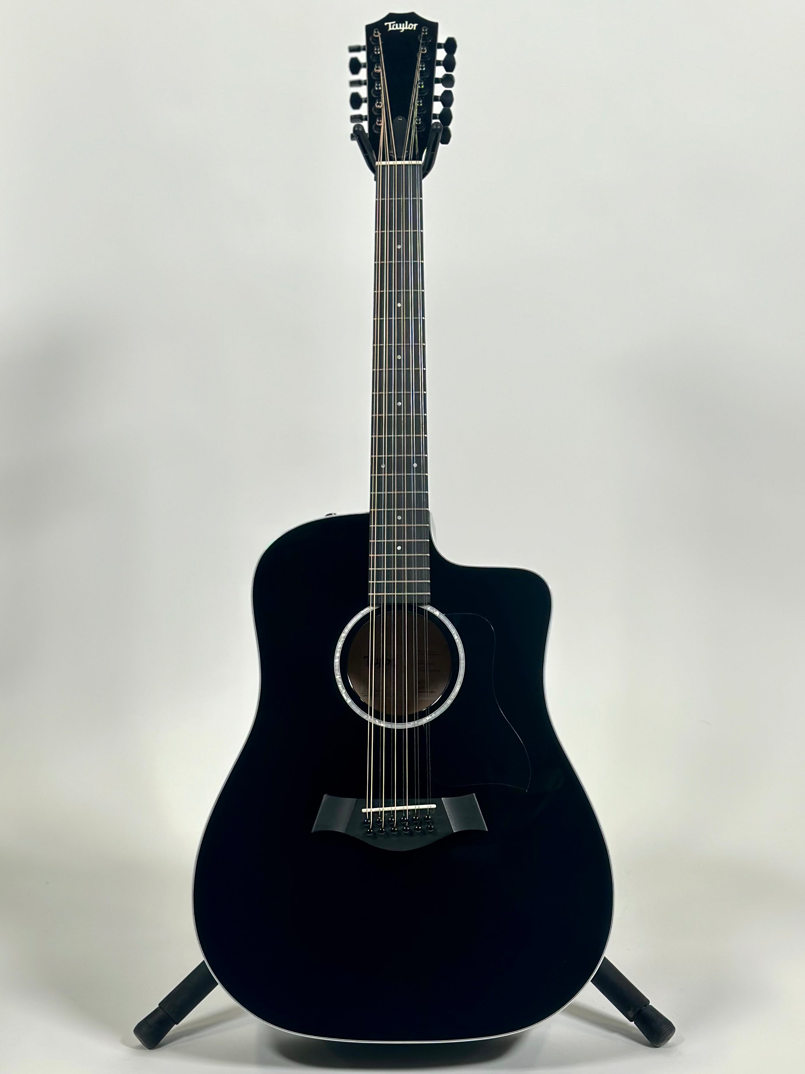 Taylor 250ce-BLK Plus 12-String, Spruce/Maple