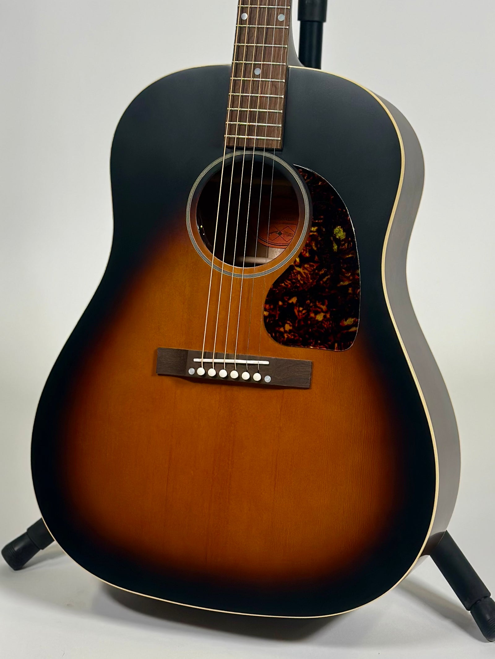 Epiphone 1942 Banner J-45, Vintage Burst