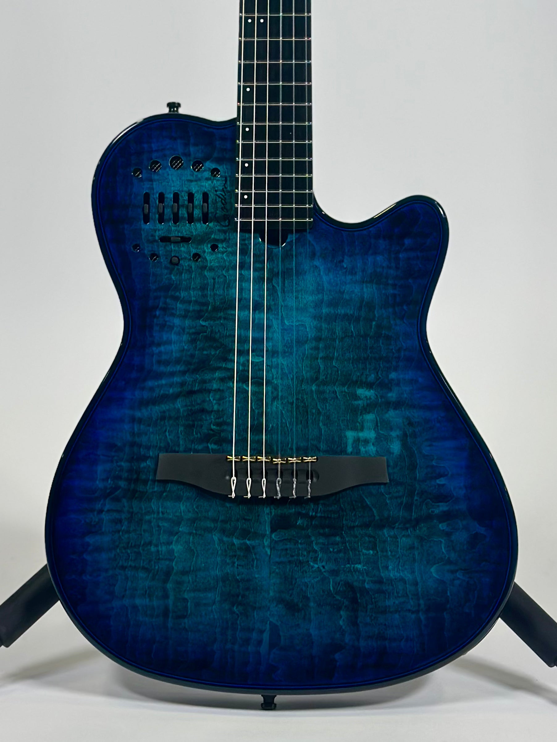 Godin Multiac Nylon, Limited Edition Oceanburst